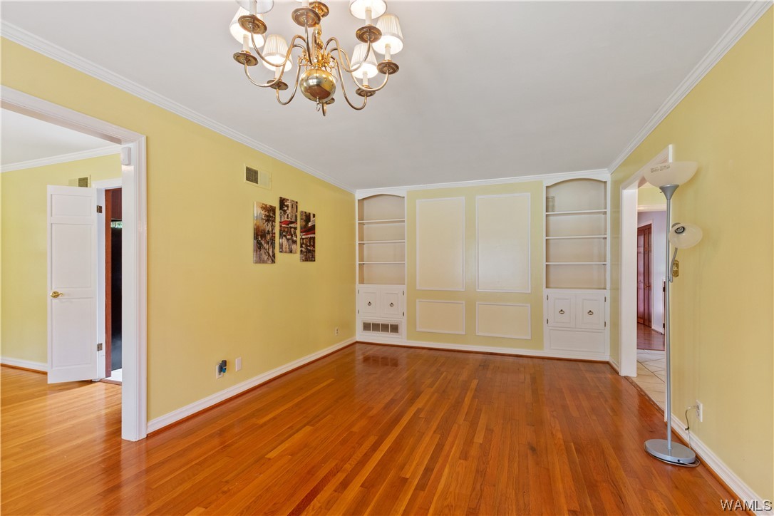 2713 Claymont Circle