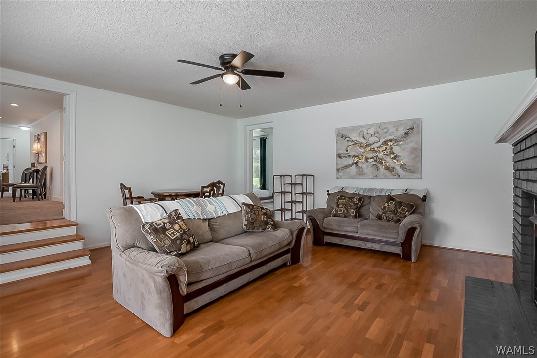 14545 Community Loop