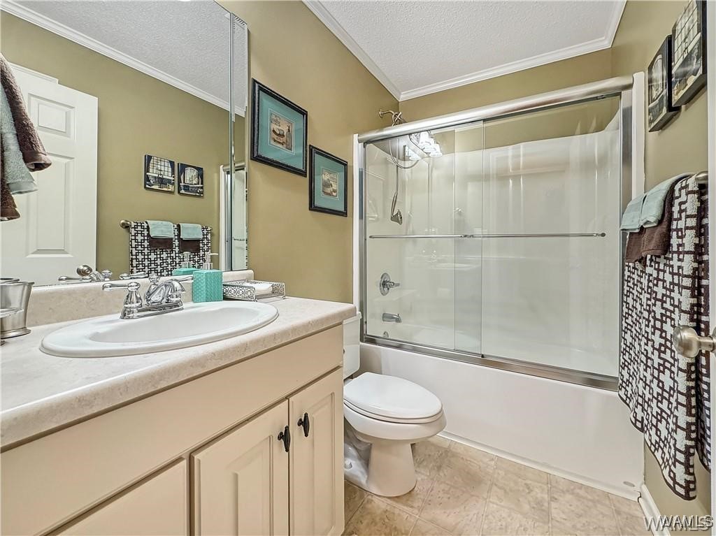 10081 Lenox Circle