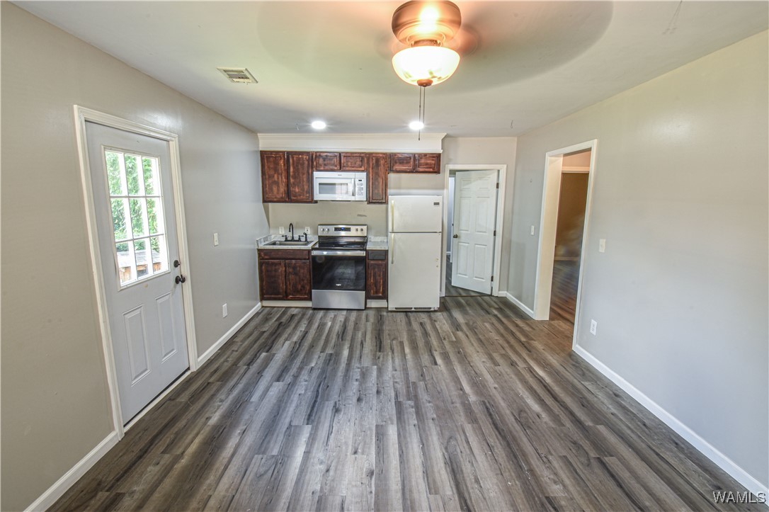 3425 LOOP Road