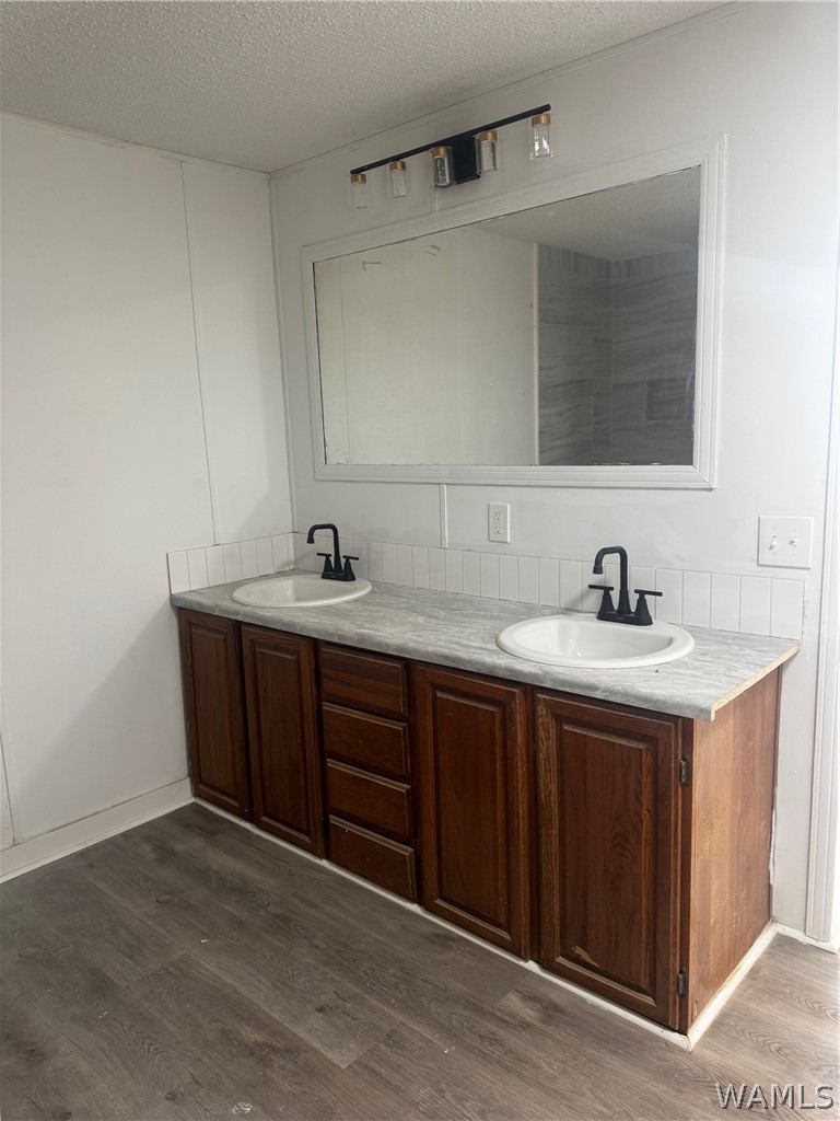 5200 Hargrove Road E