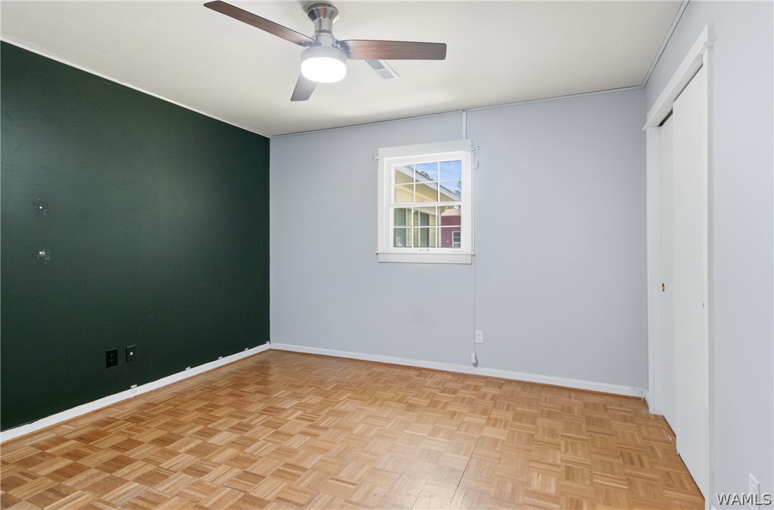 2564 Twin Manor