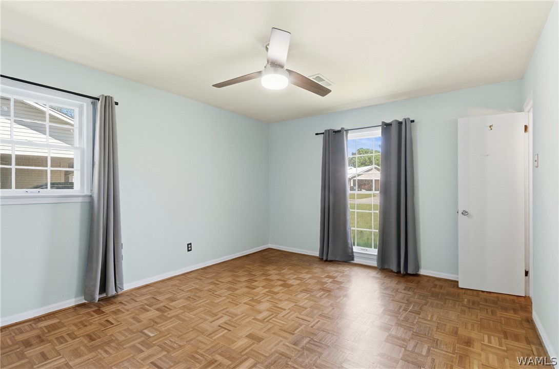 2564 Twin Manor