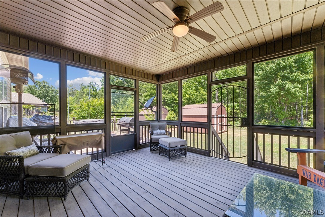 2759 ROSEBAY Lane