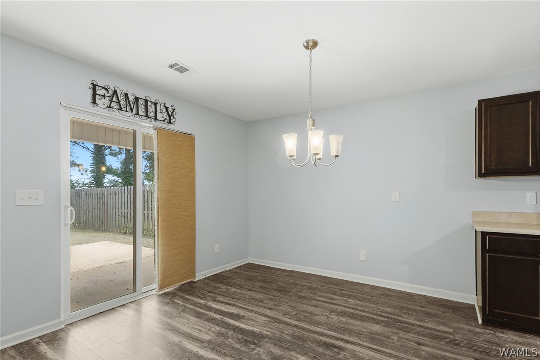 2709 Lily Circle