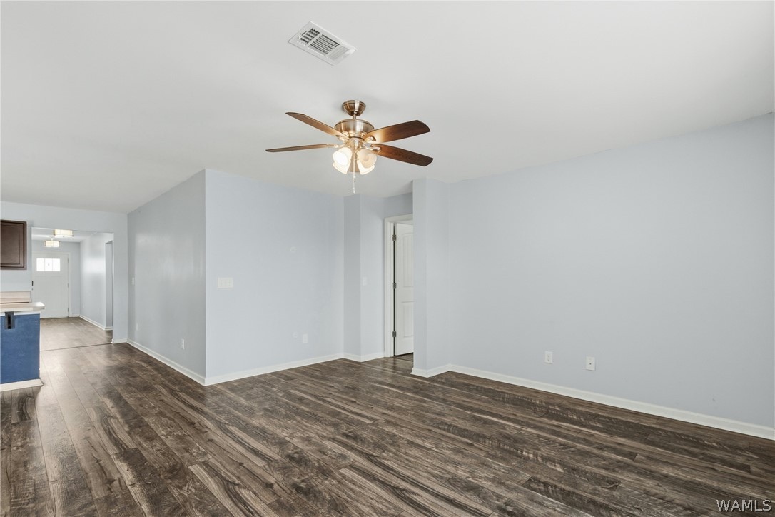 2709 Lily Circle
