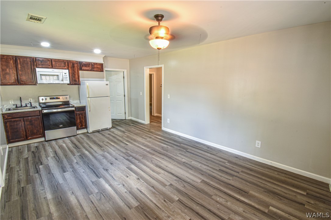 3425 LOOP Road