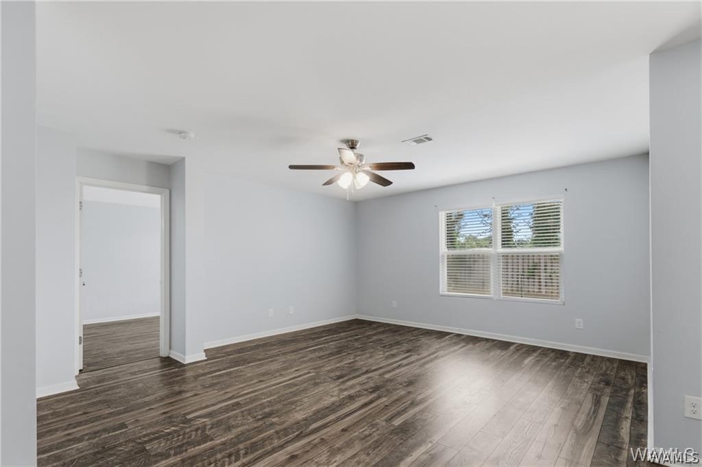 2709 Lily Circle