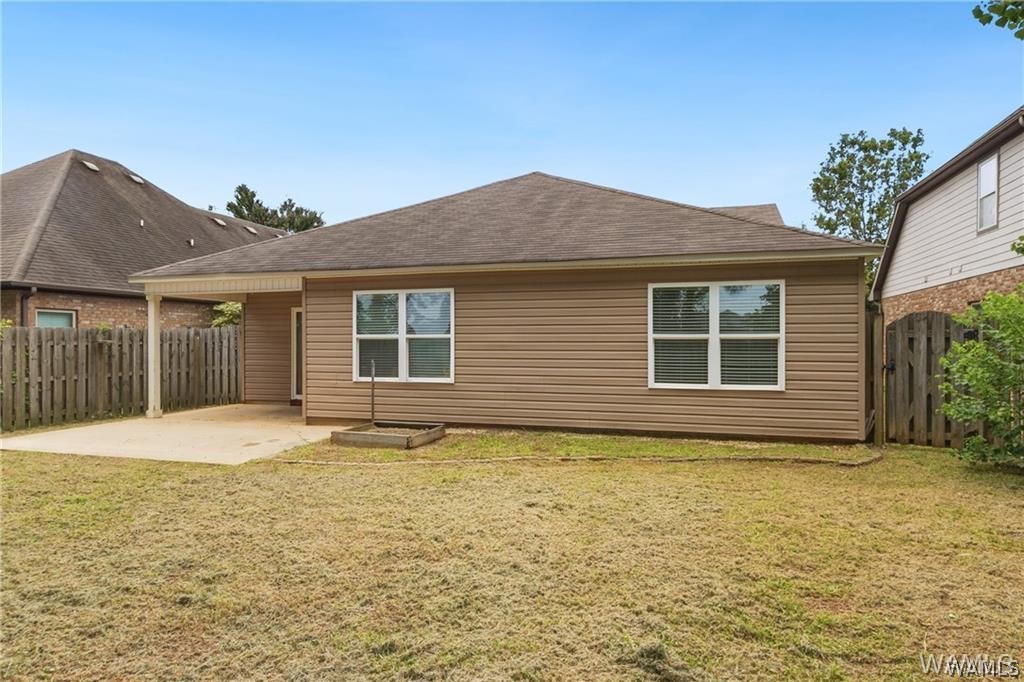 2709 Lily Circle