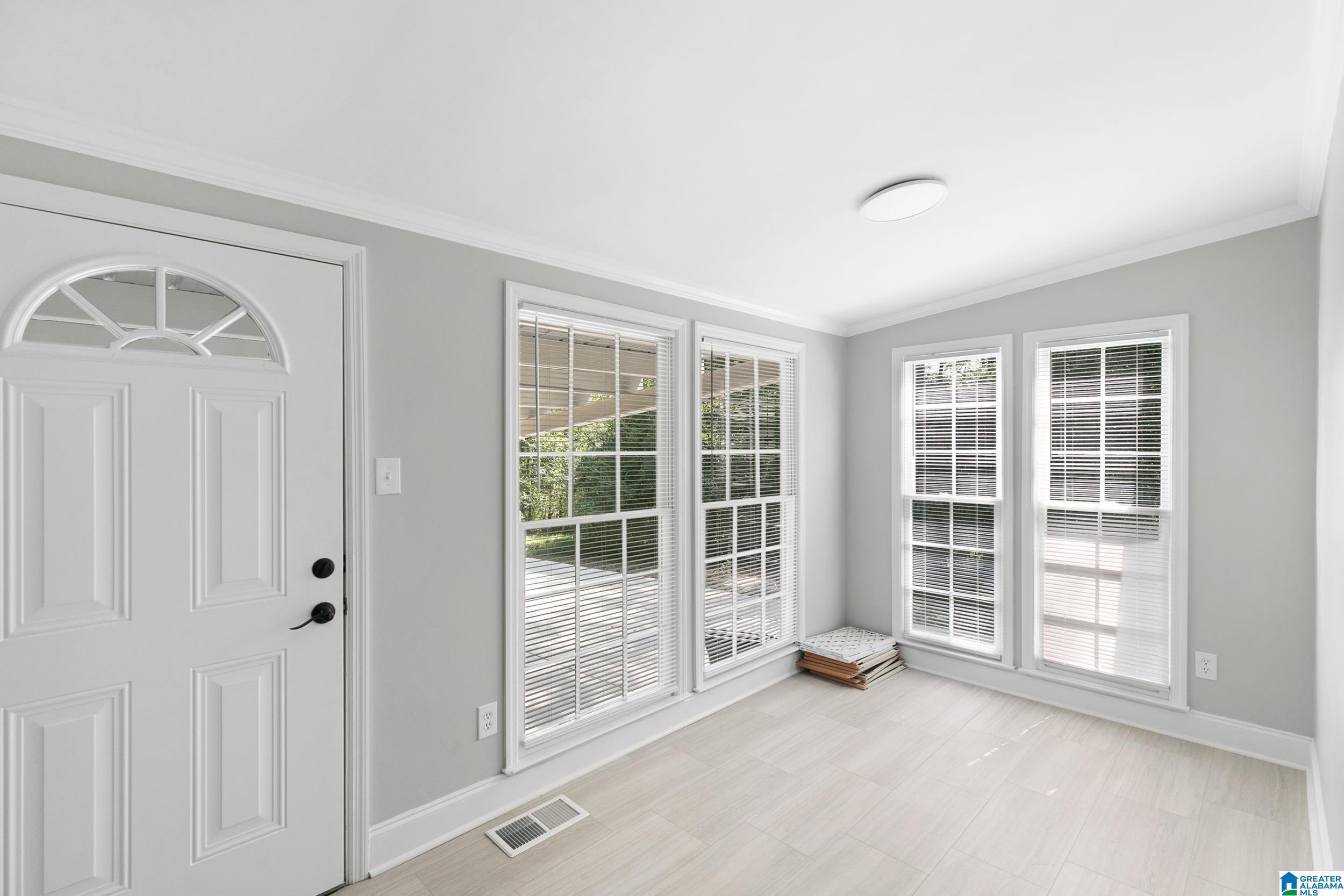 1058 GREENMOR DRIVE