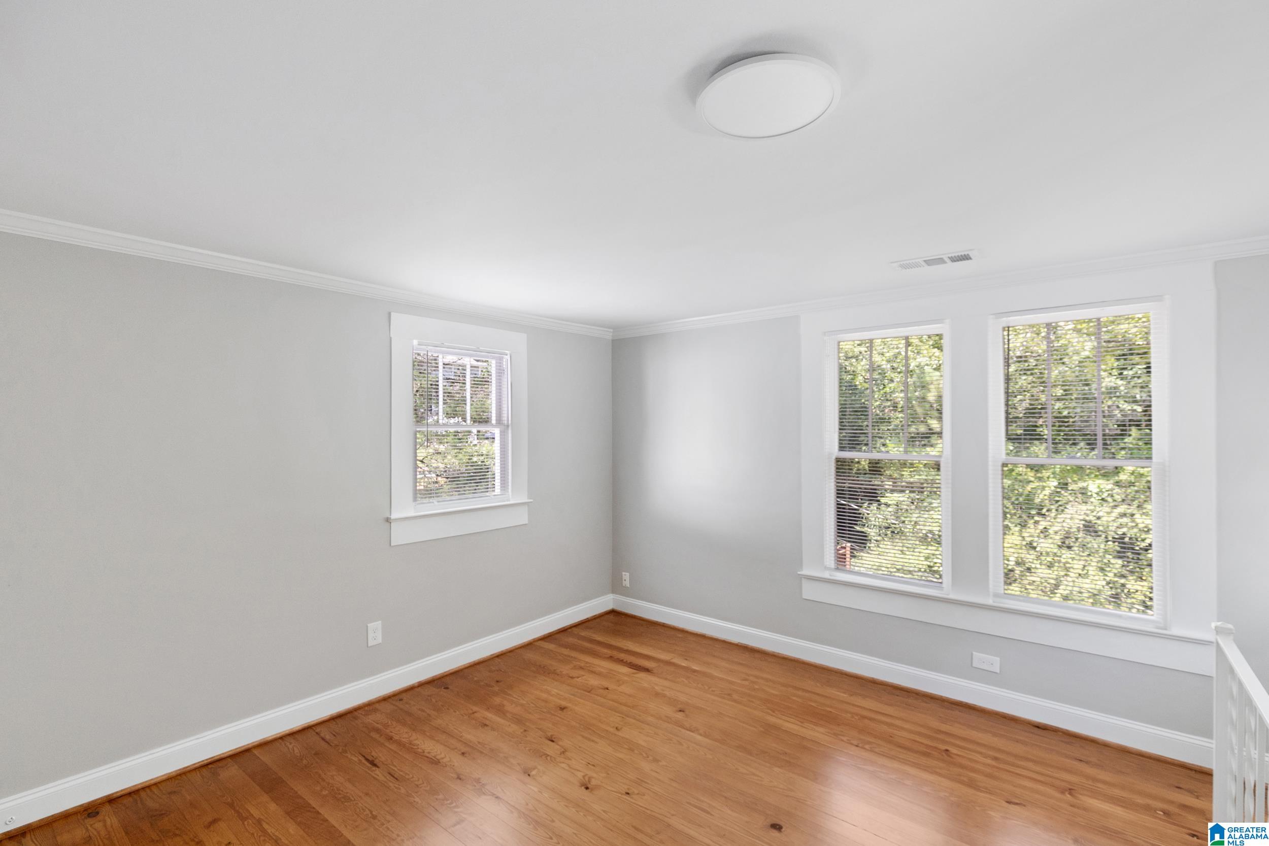1058 GREENMOR DRIVE