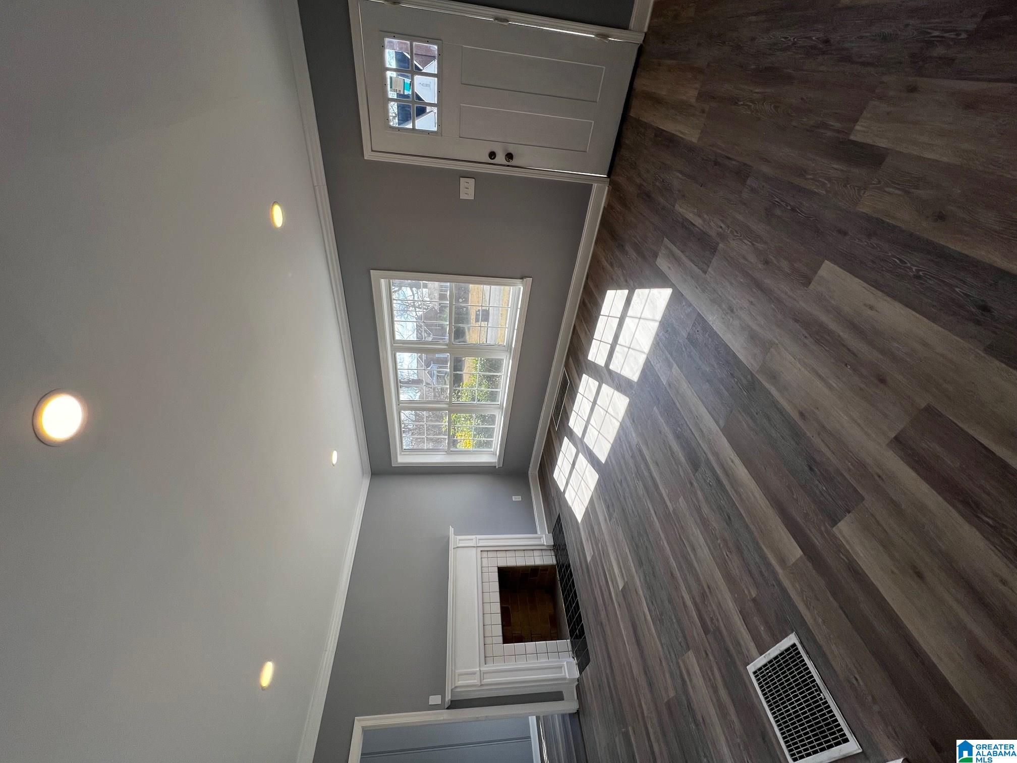 1530 41ST STREET