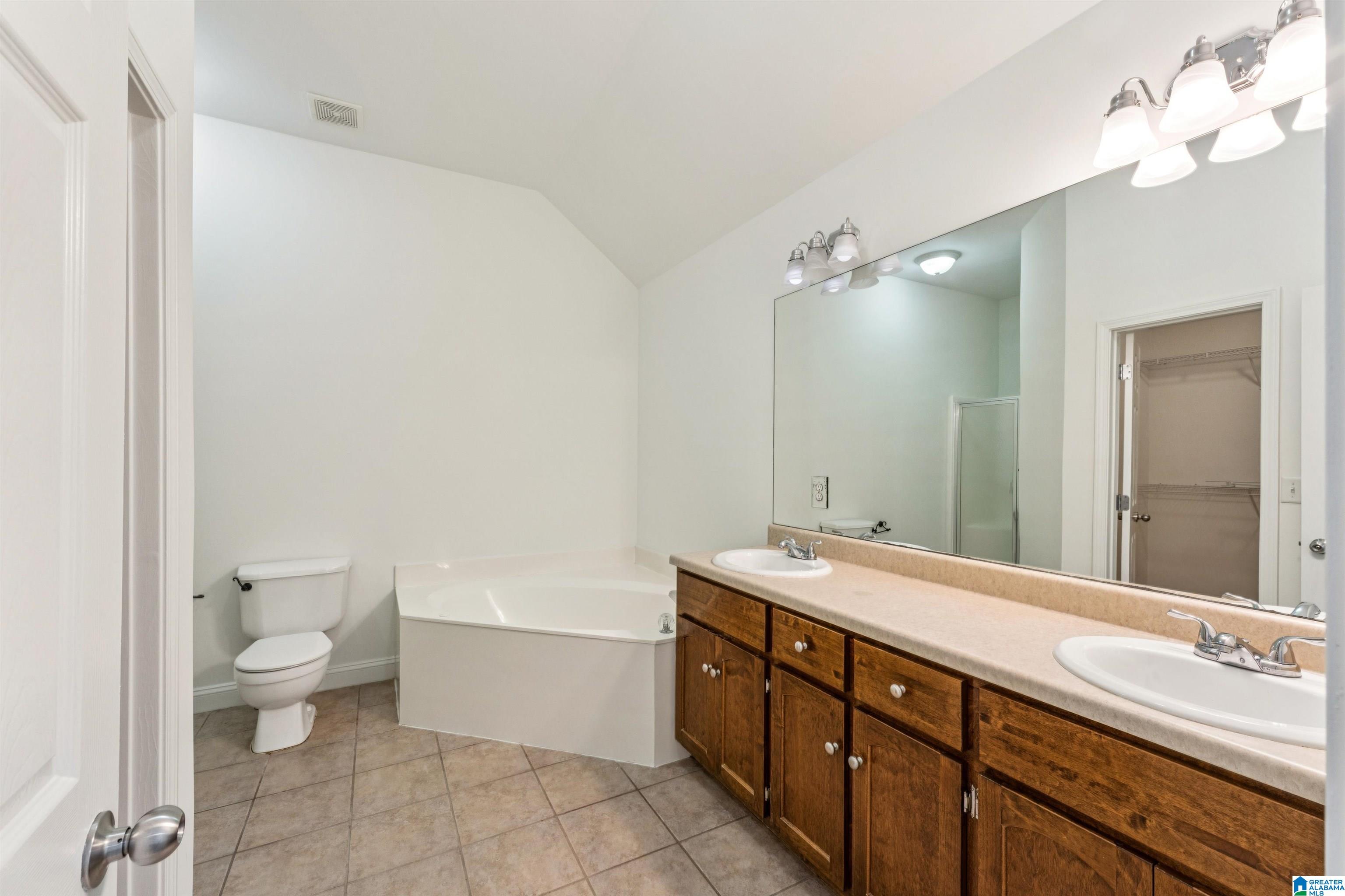 456 HIGHLAND COVE DRIVE