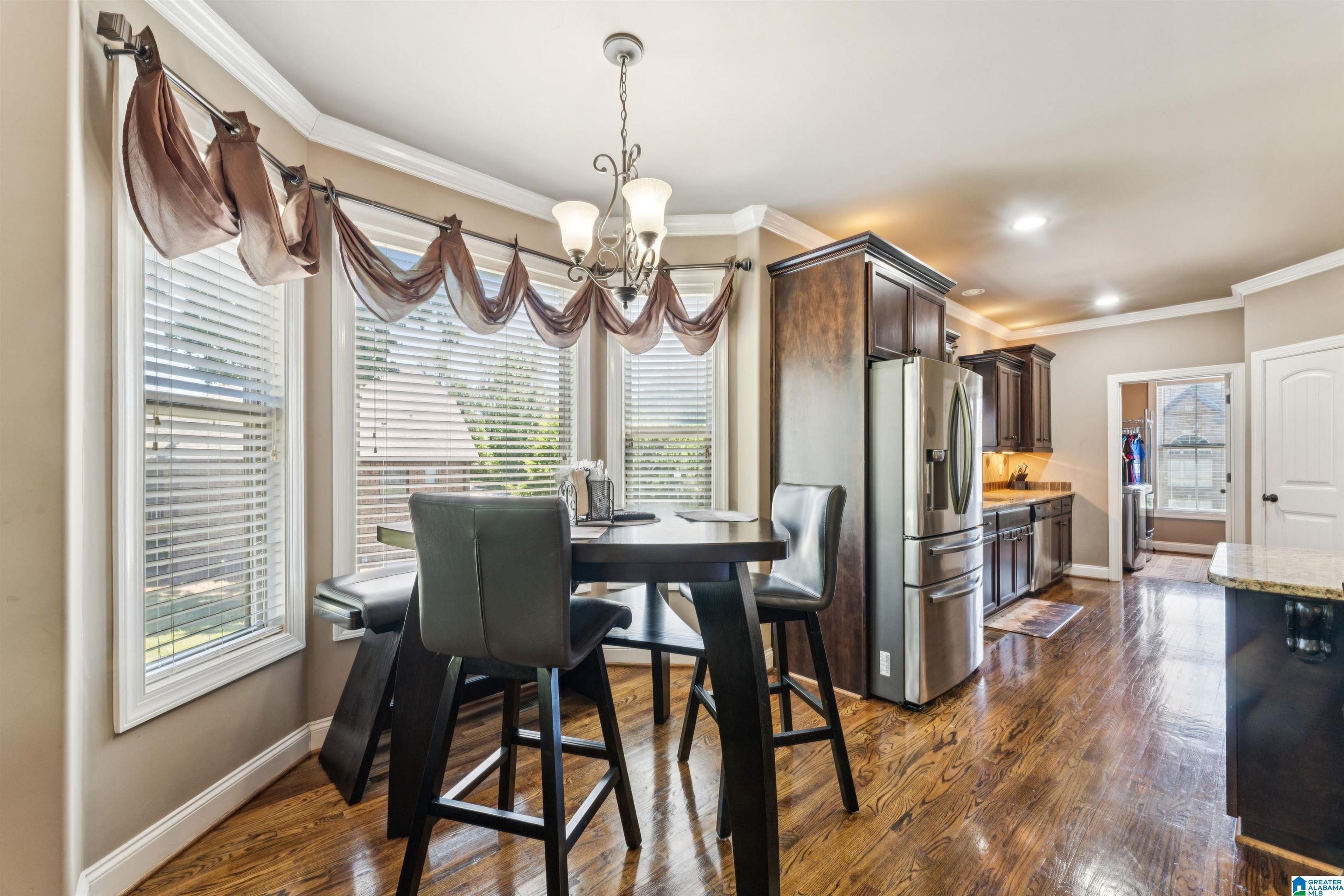 2759 ROSEBAY LANE