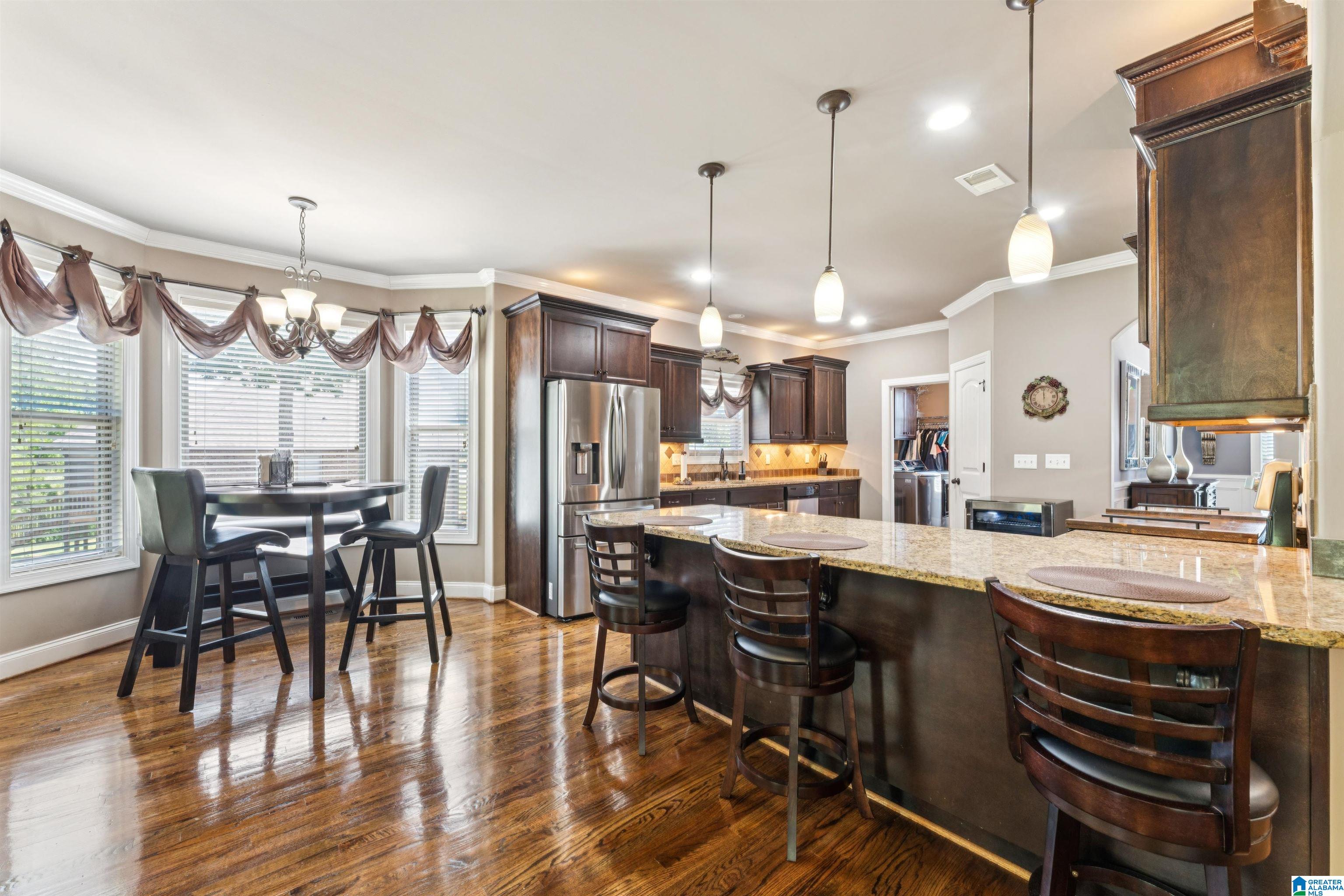 2759 ROSEBAY LANE