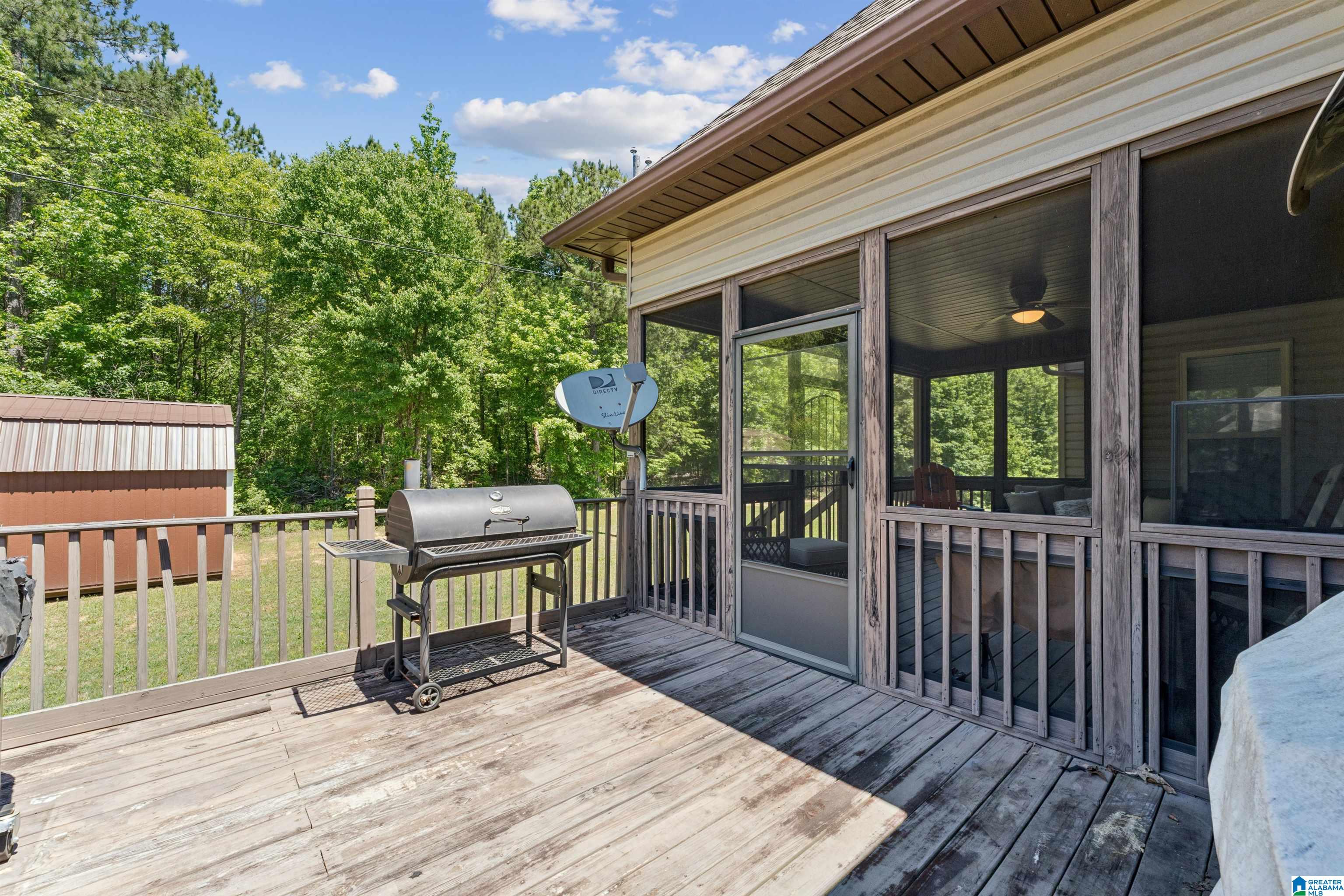 2759 ROSEBAY LANE