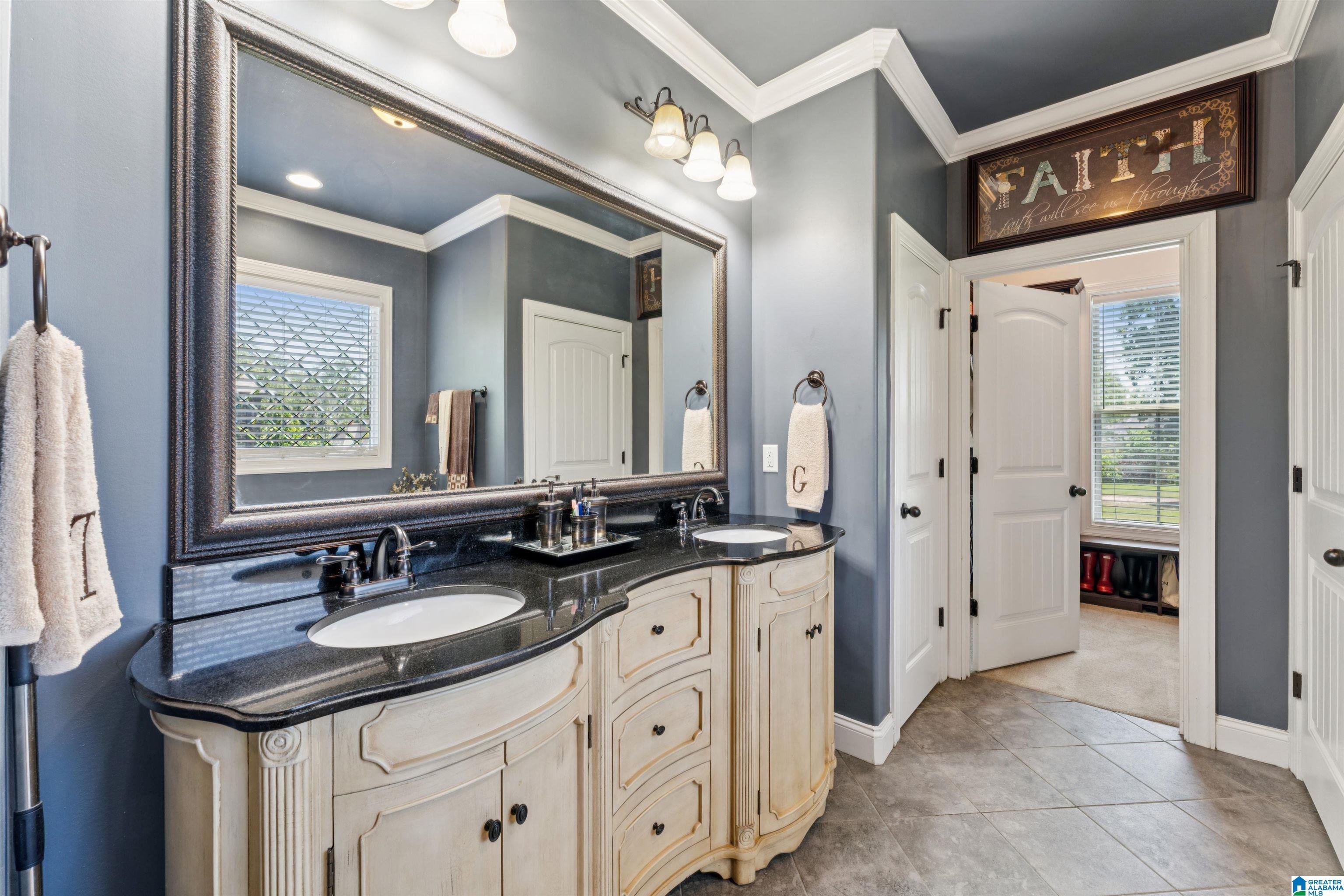 2759 ROSEBAY LANE