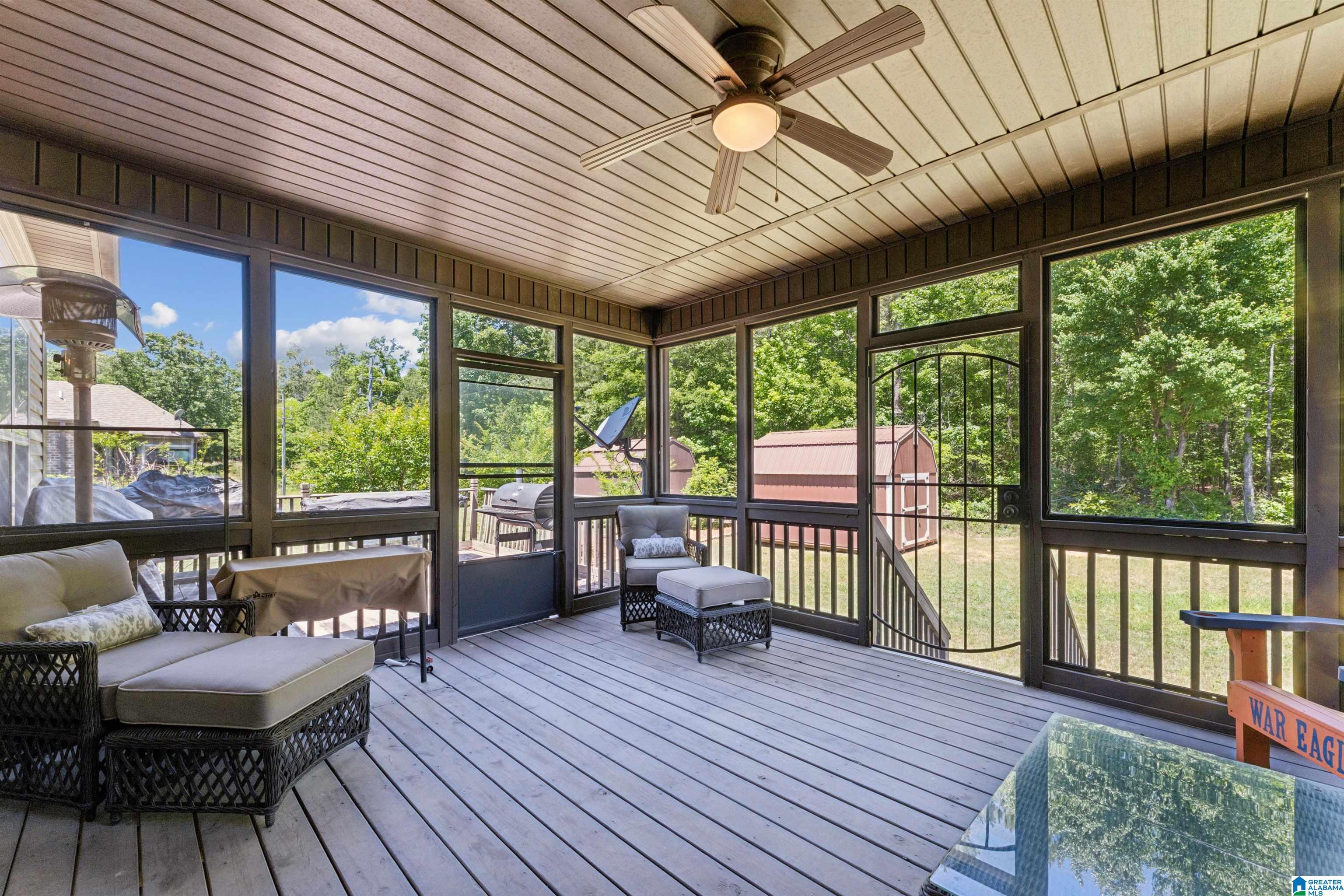2759 ROSEBAY LANE