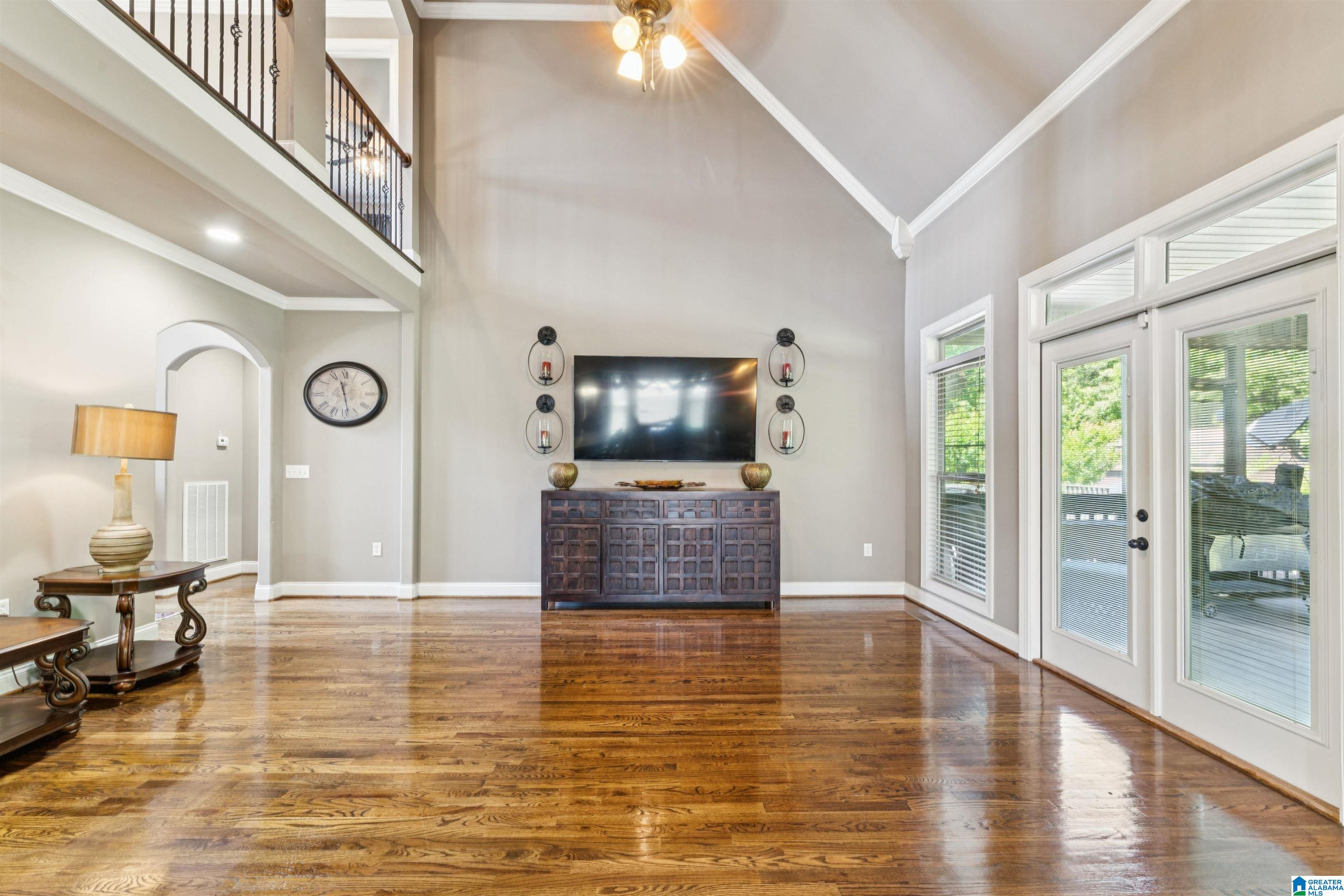 2759 ROSEBAY LANE
