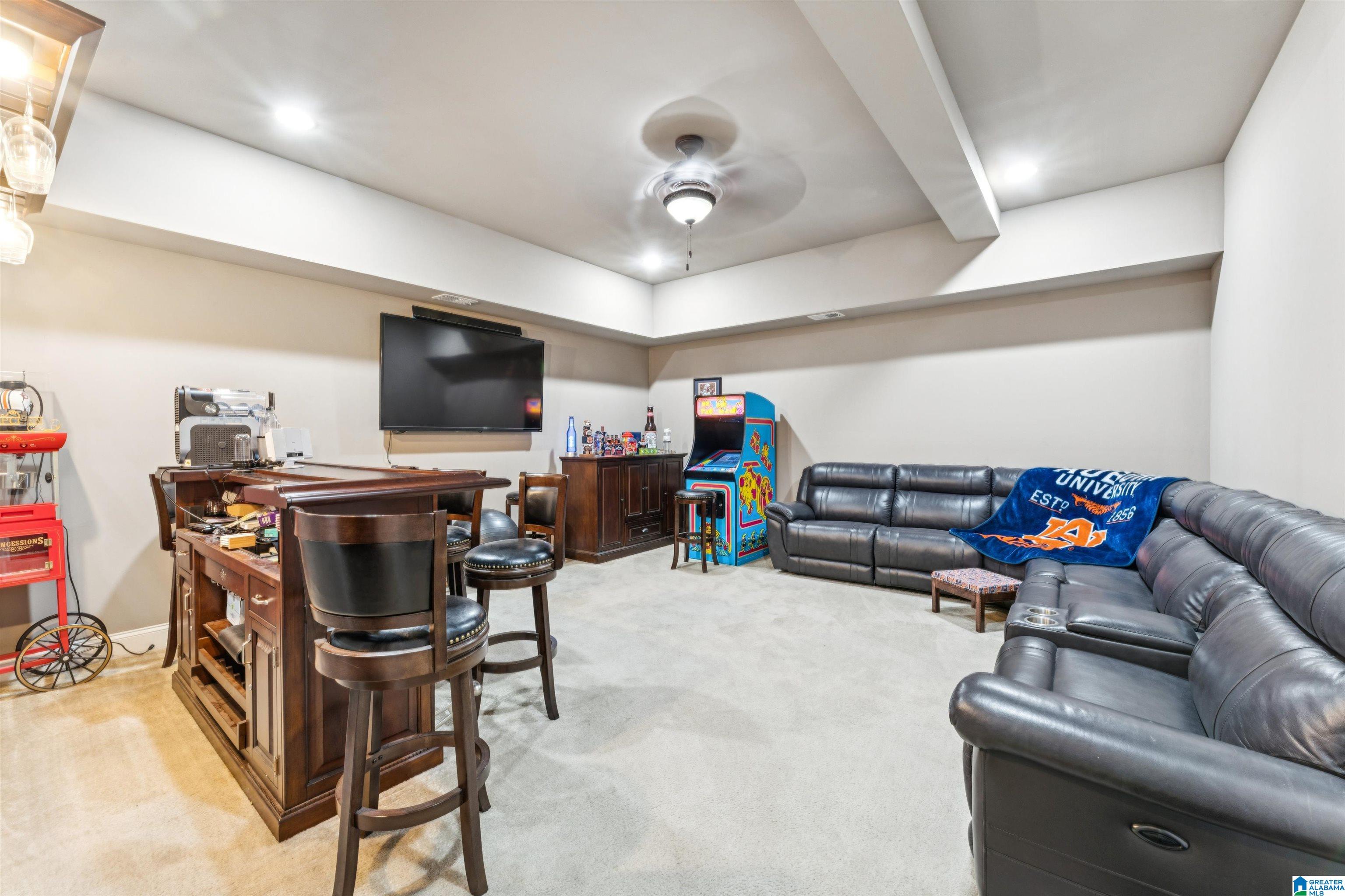 2759 ROSEBAY LANE