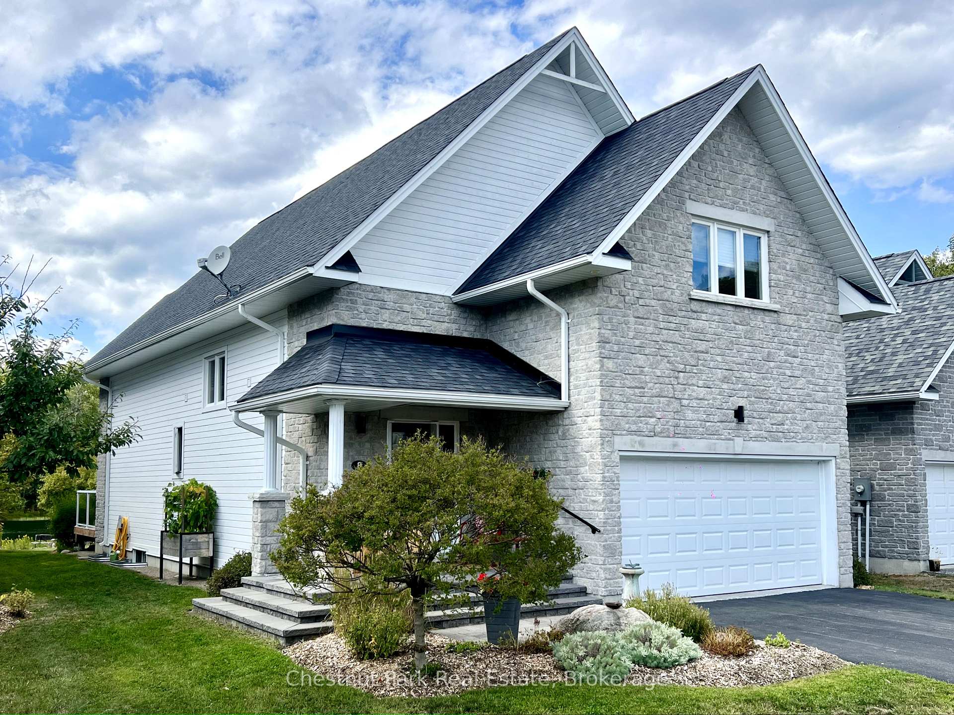 8 William James Court 28