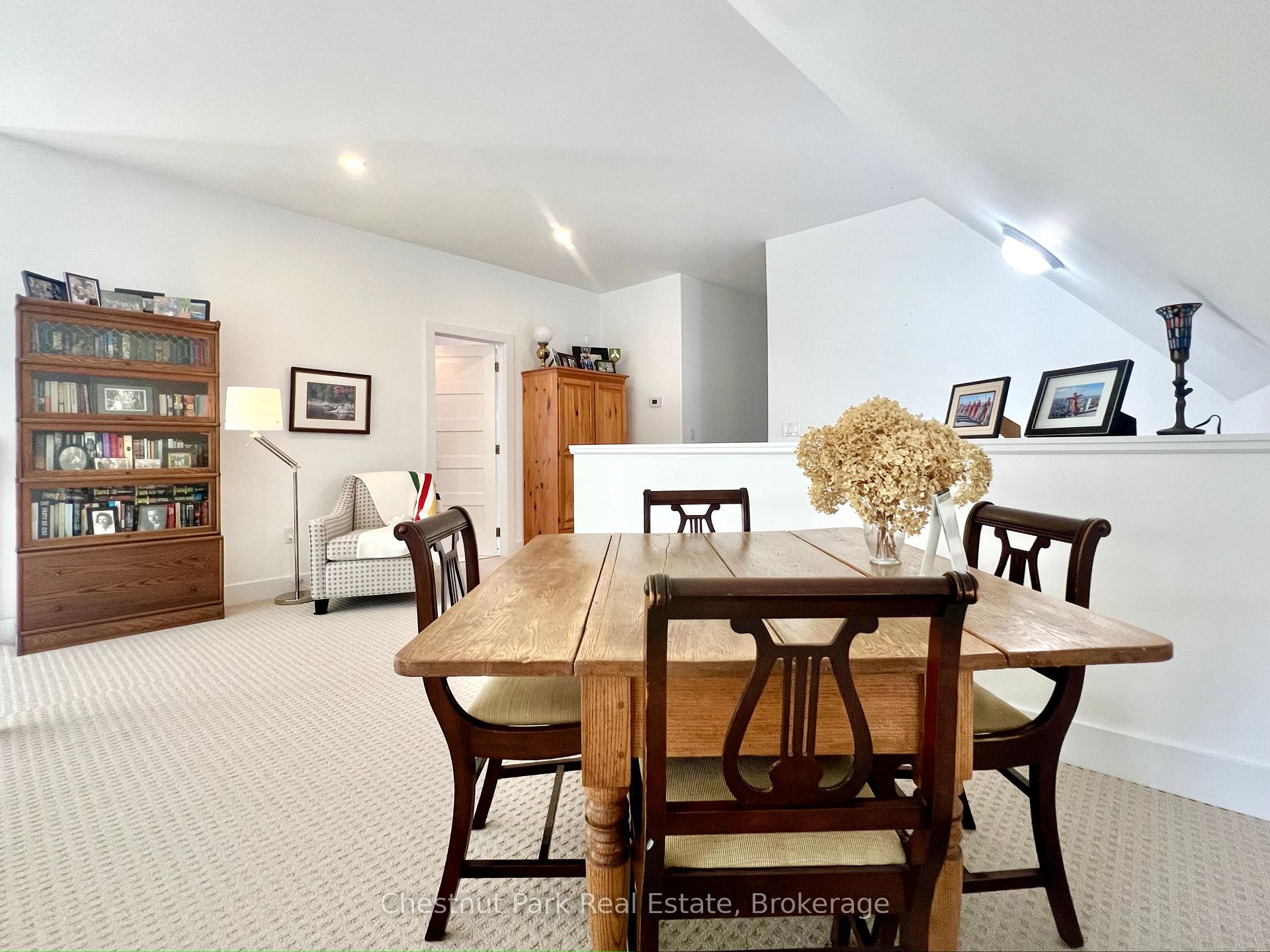 8 William James Court 28