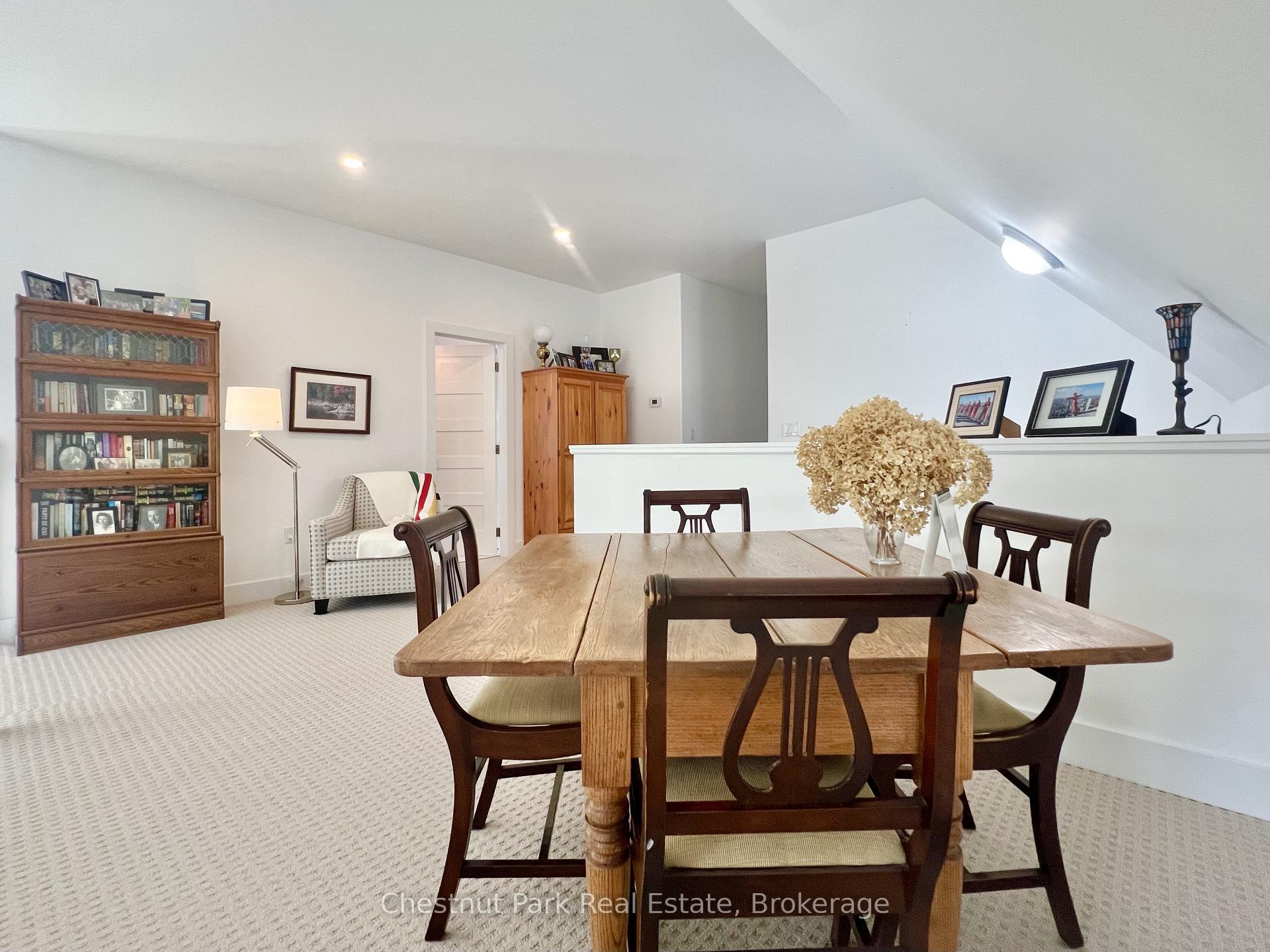 8 William James Court 28