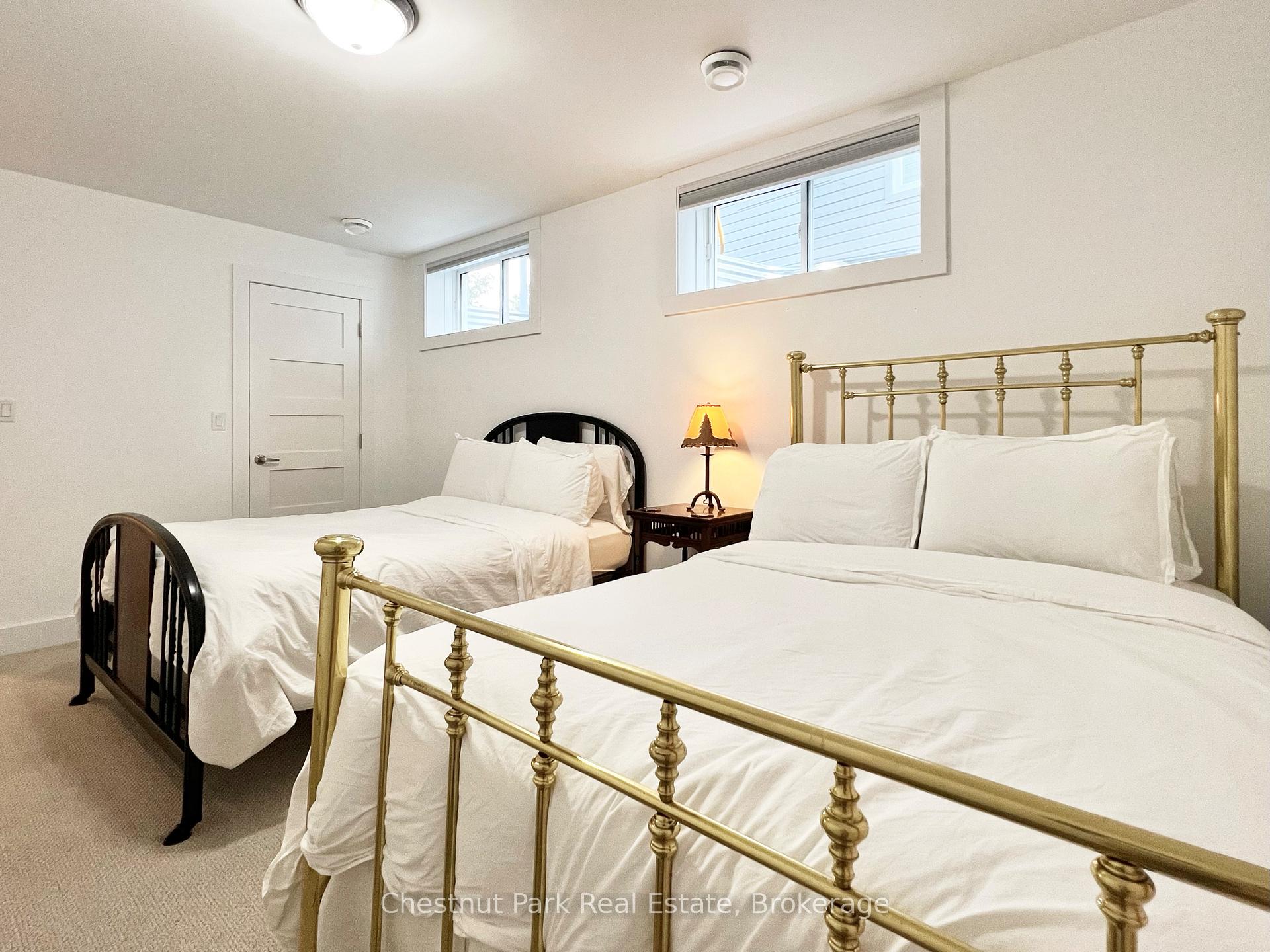 8 William James Court 28