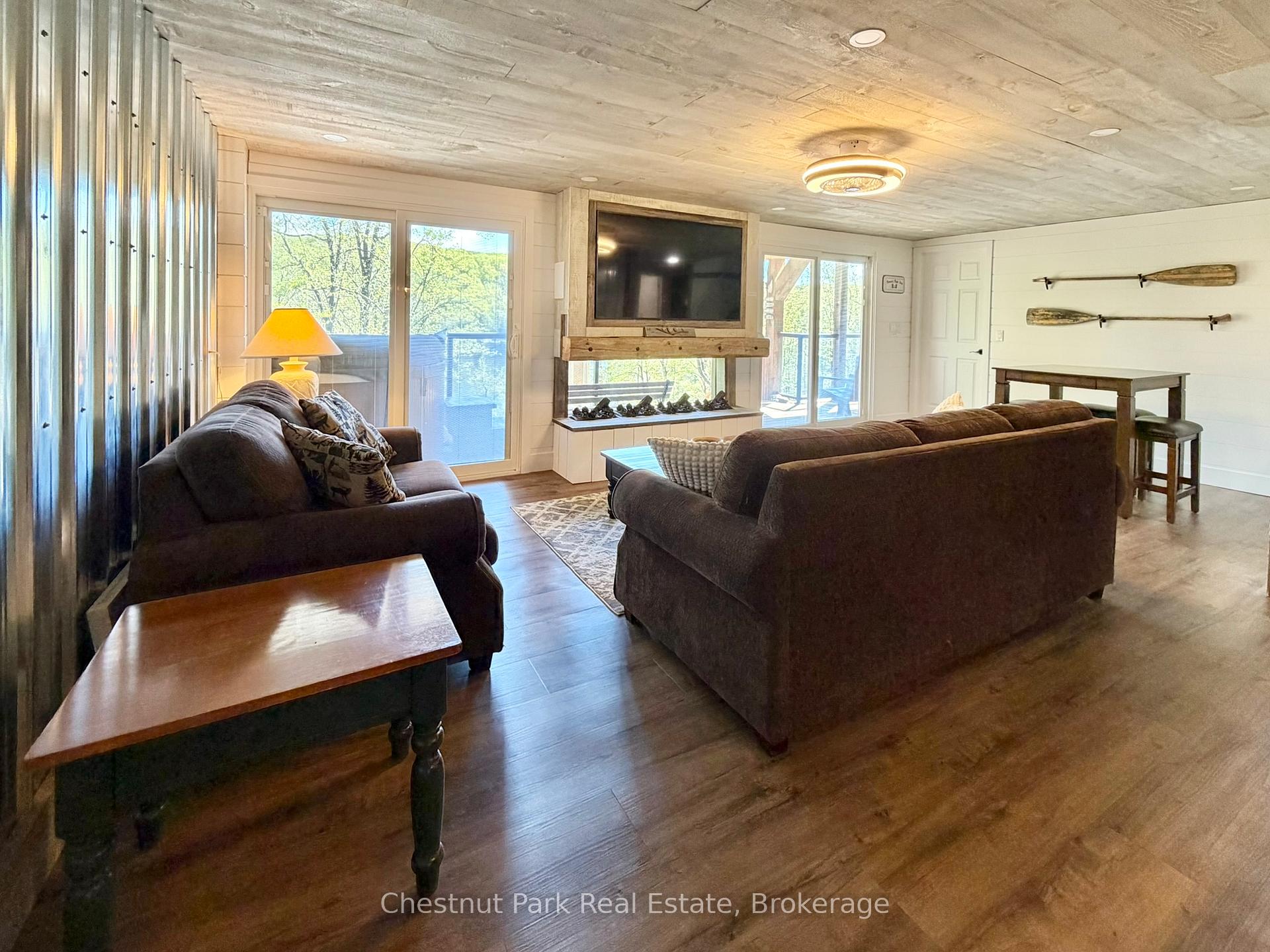 1027 Select Trail