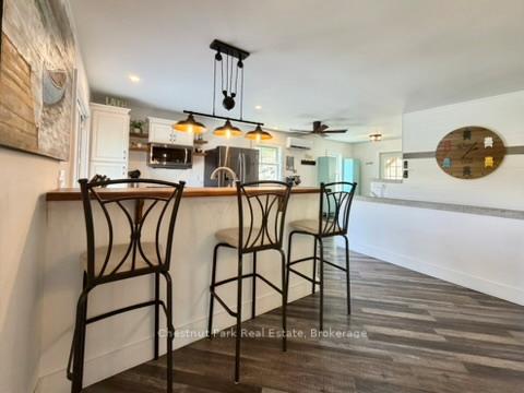 1027 Select Trail