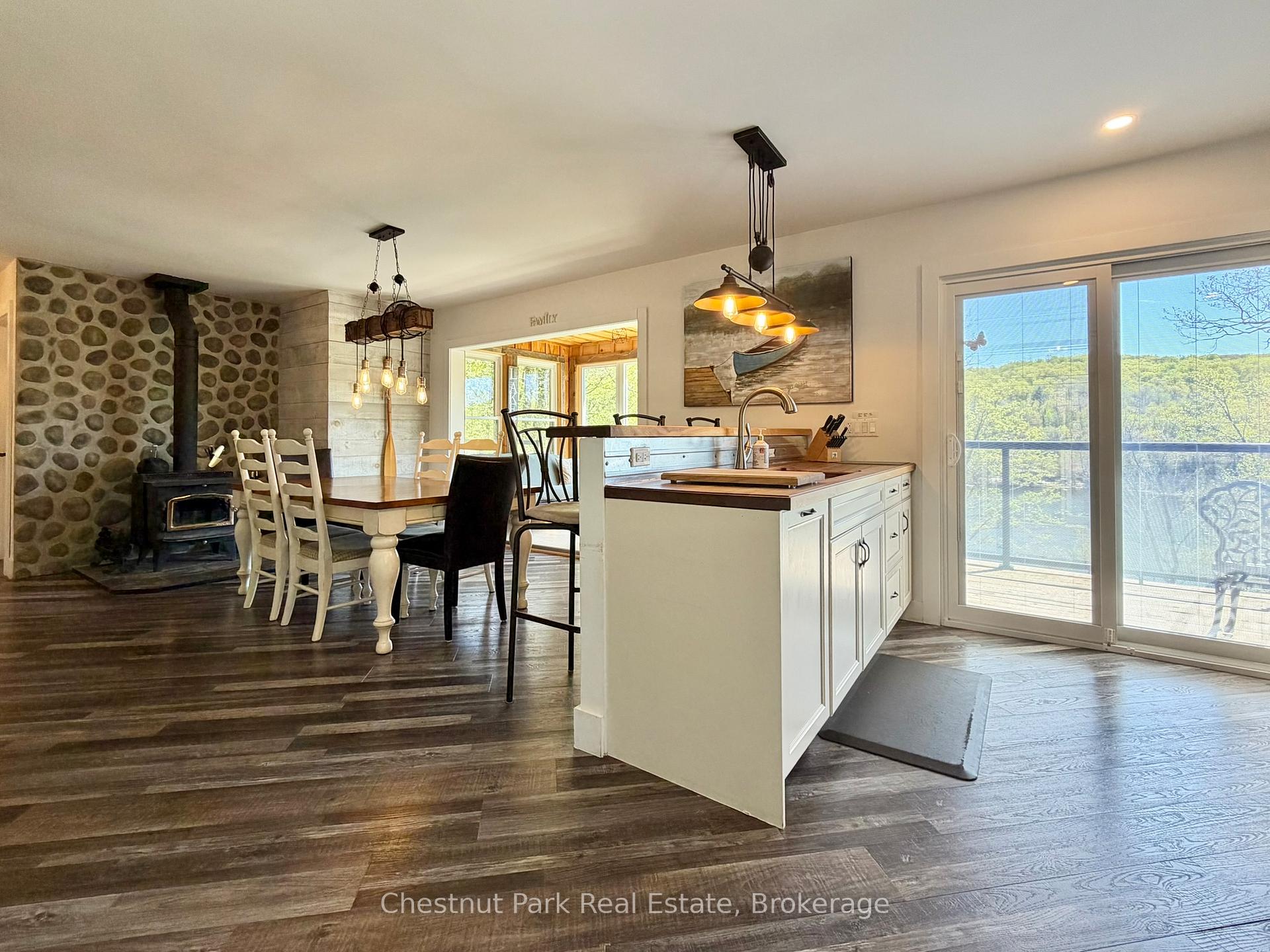 1027 Select Trail