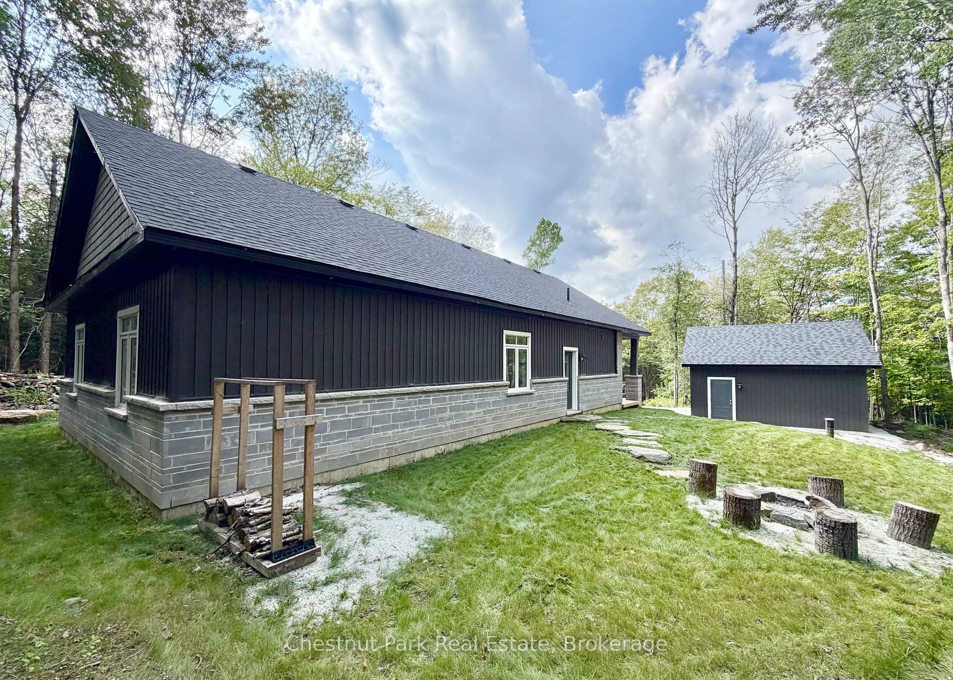 1076 Angel Road
