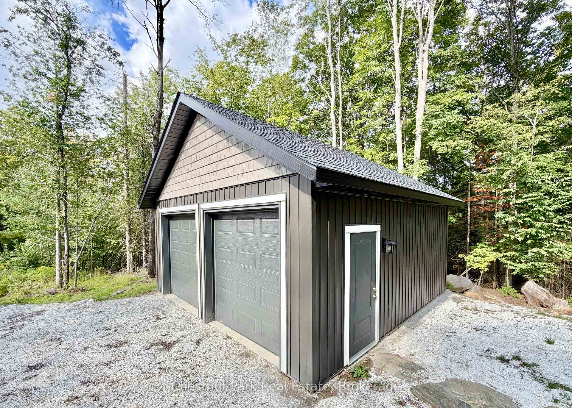 1076 Angel Road