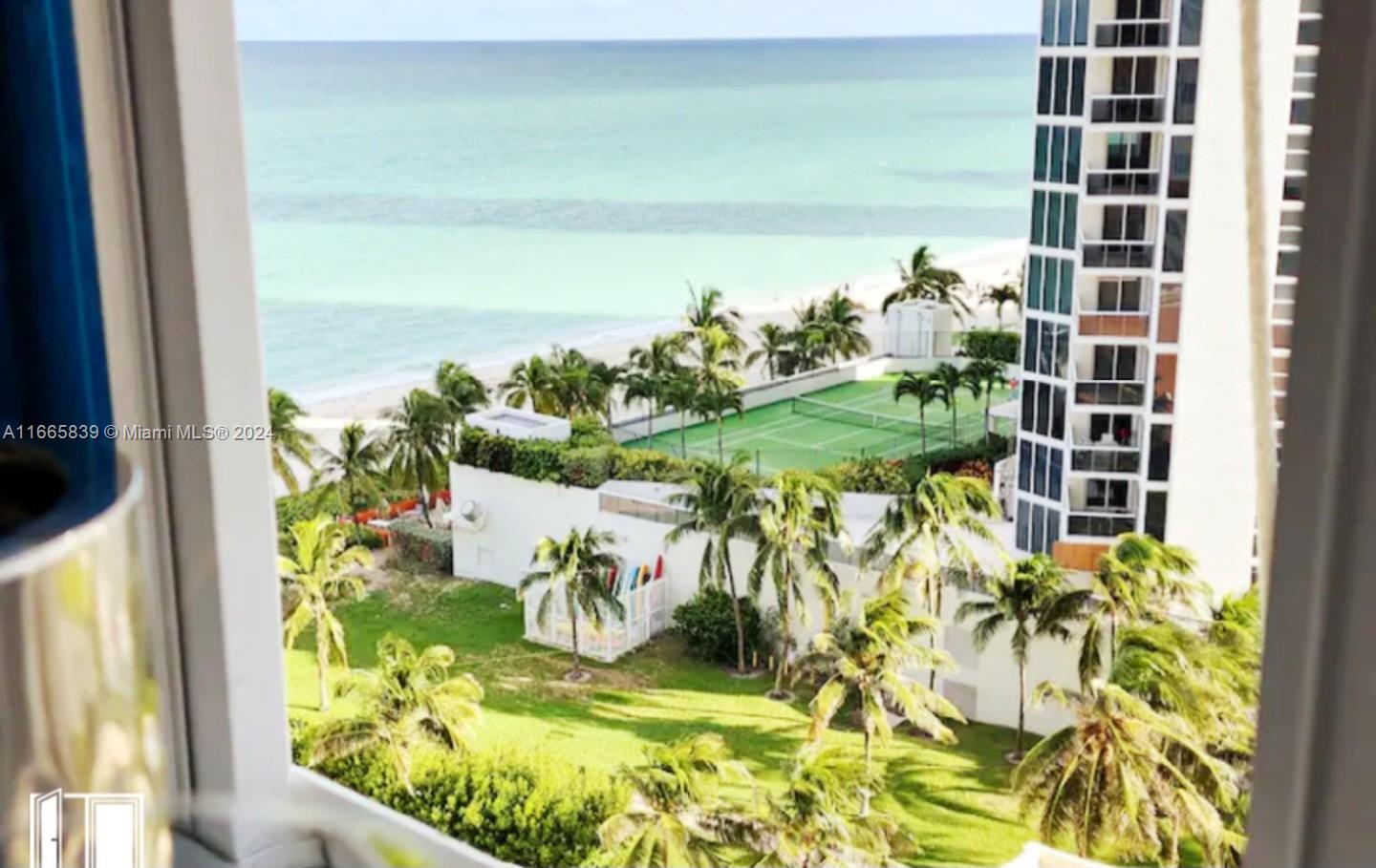 19201 Collins Ave # 903