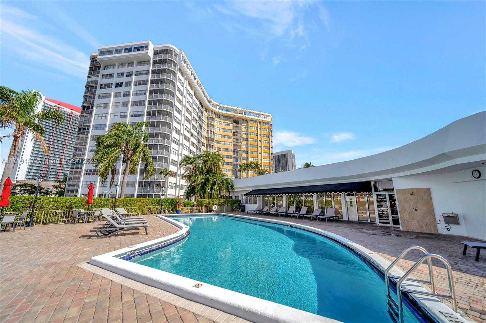 100 Golden Isles Dr # 805