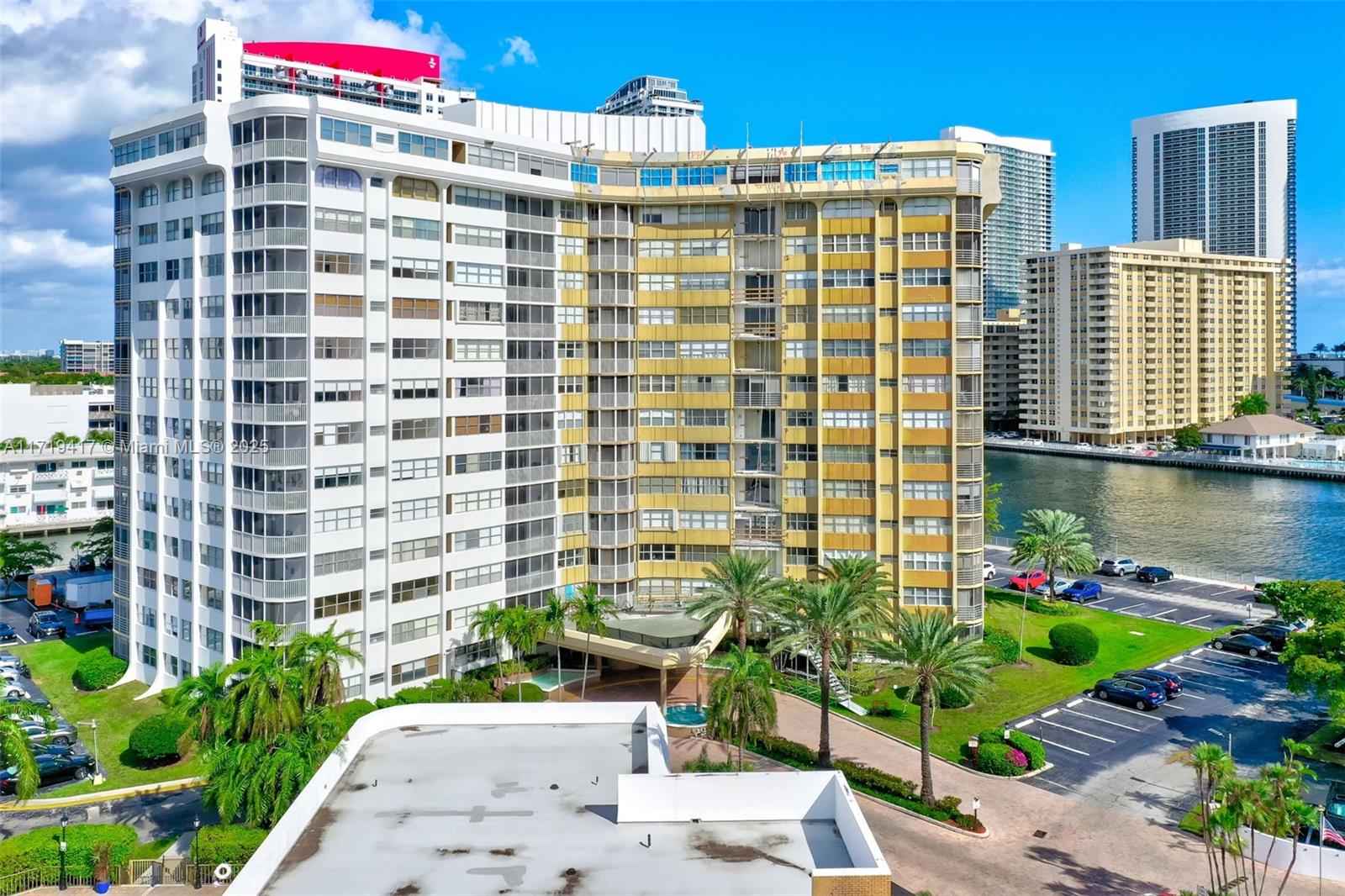 100 Golden Isles Dr # 805