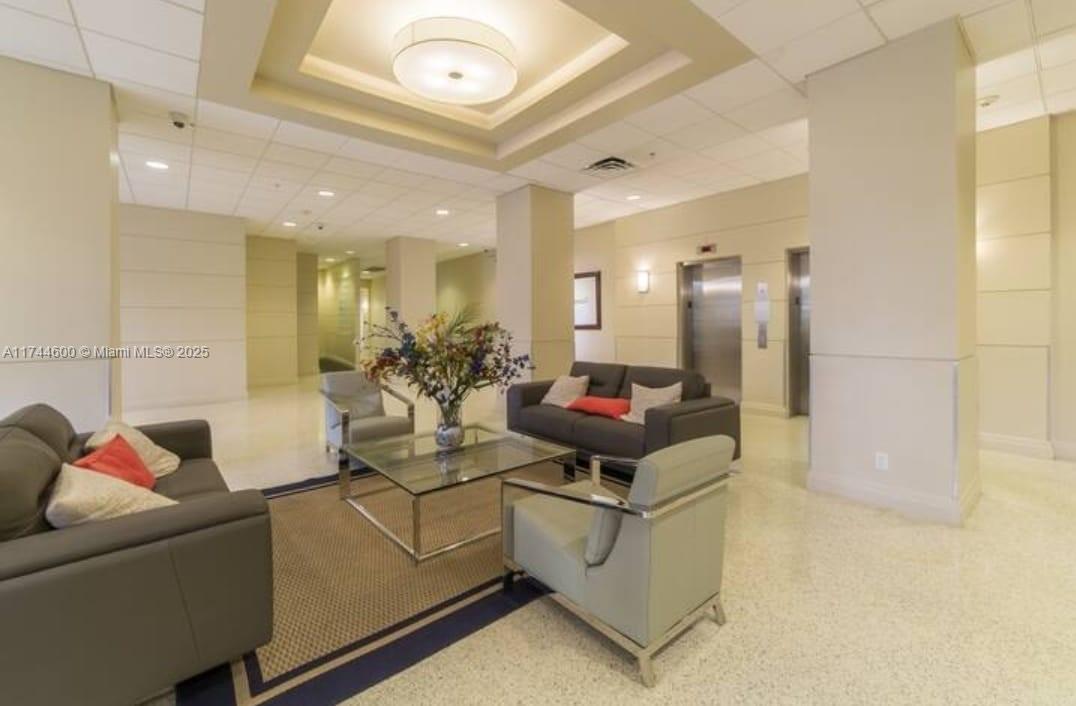 4001 S Ocean Dr # 14G
