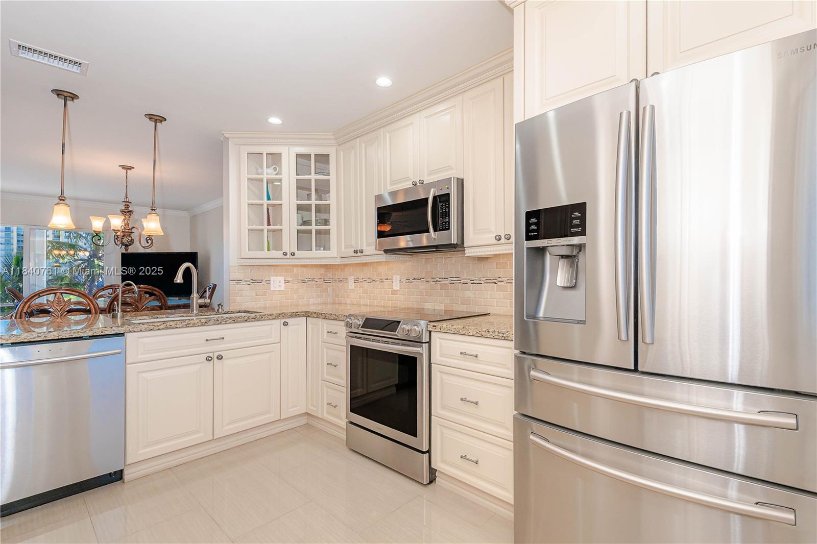 200 NE 14th Ave # 524
