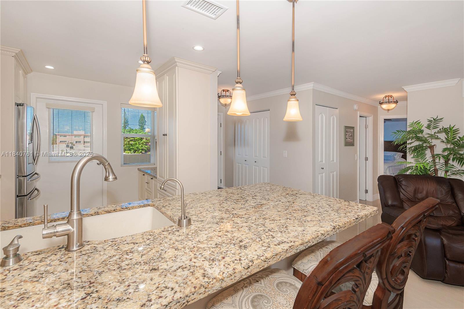 200 NE 14th Ave # 524
