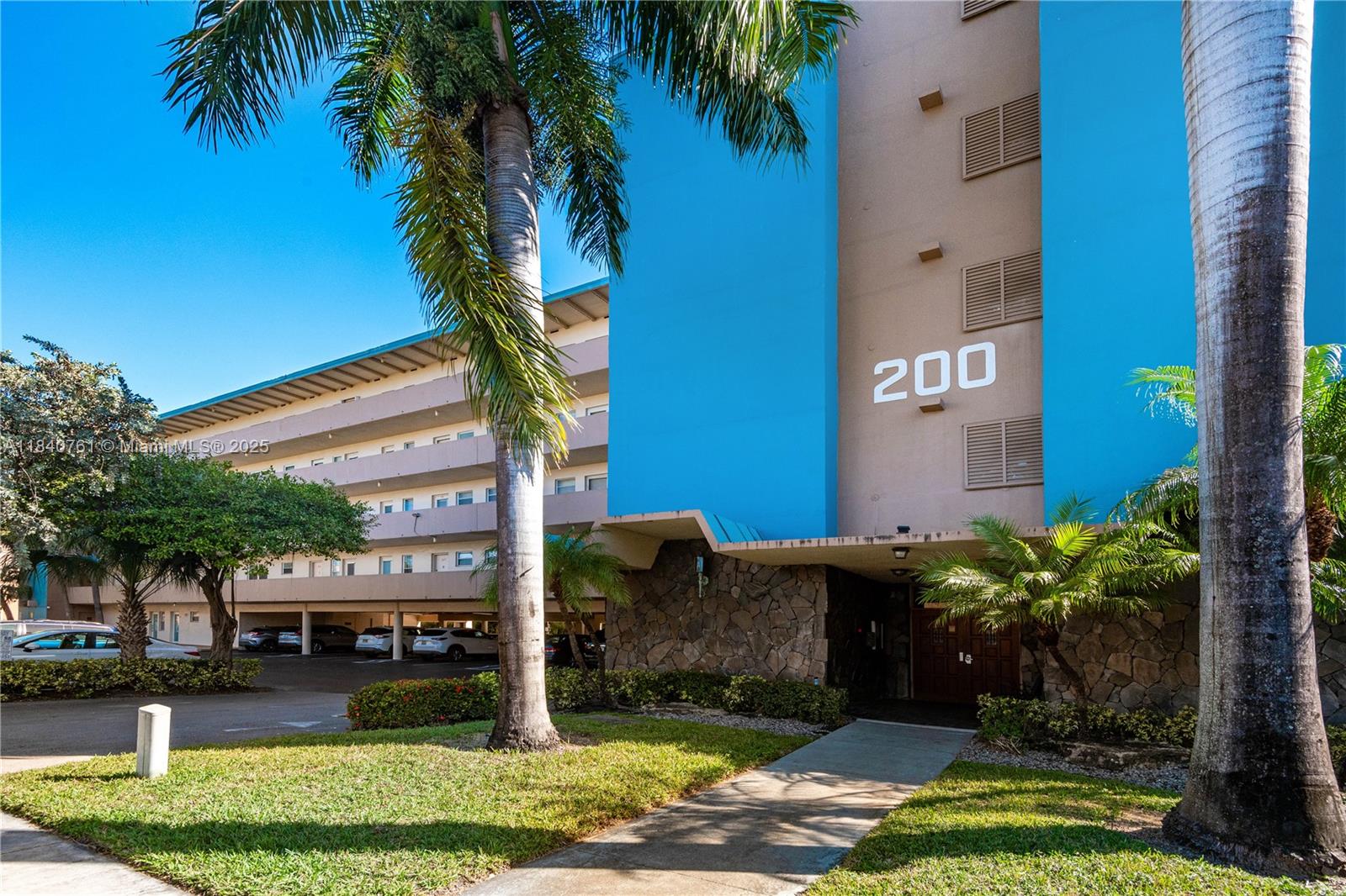 200 NE 14th Ave # 524
