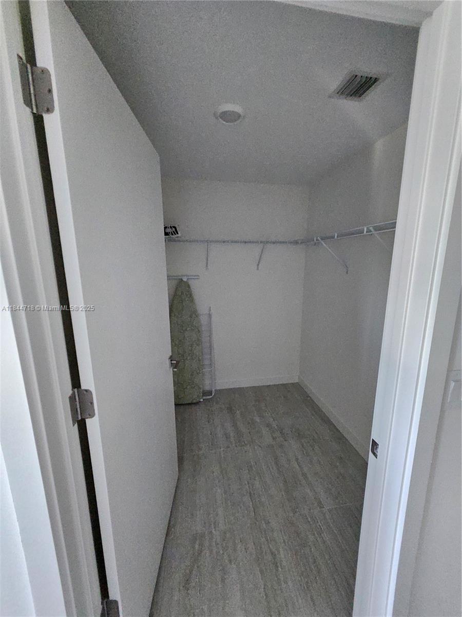 3900 Biscayne Blvd # 815 Unit: N-815