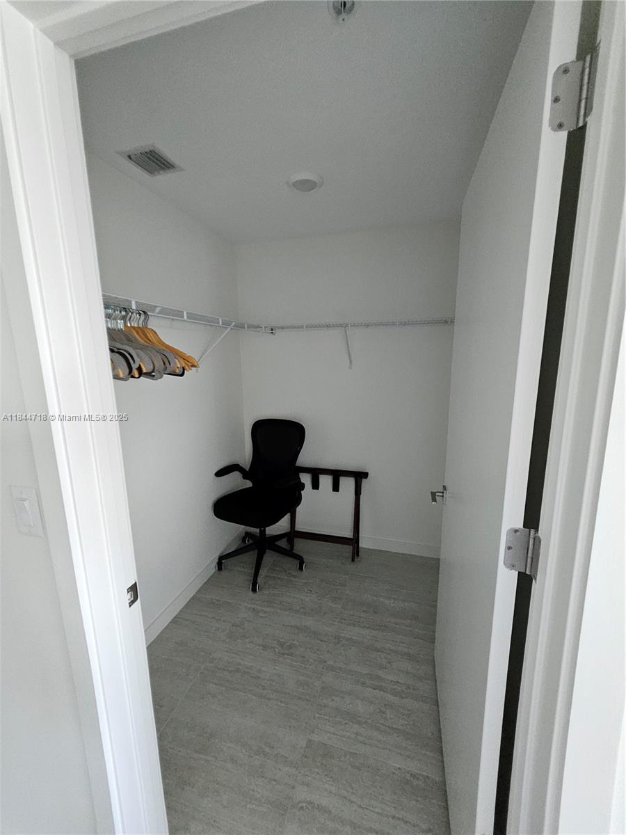 3900 Biscayne Blvd # 815 Unit: N-815