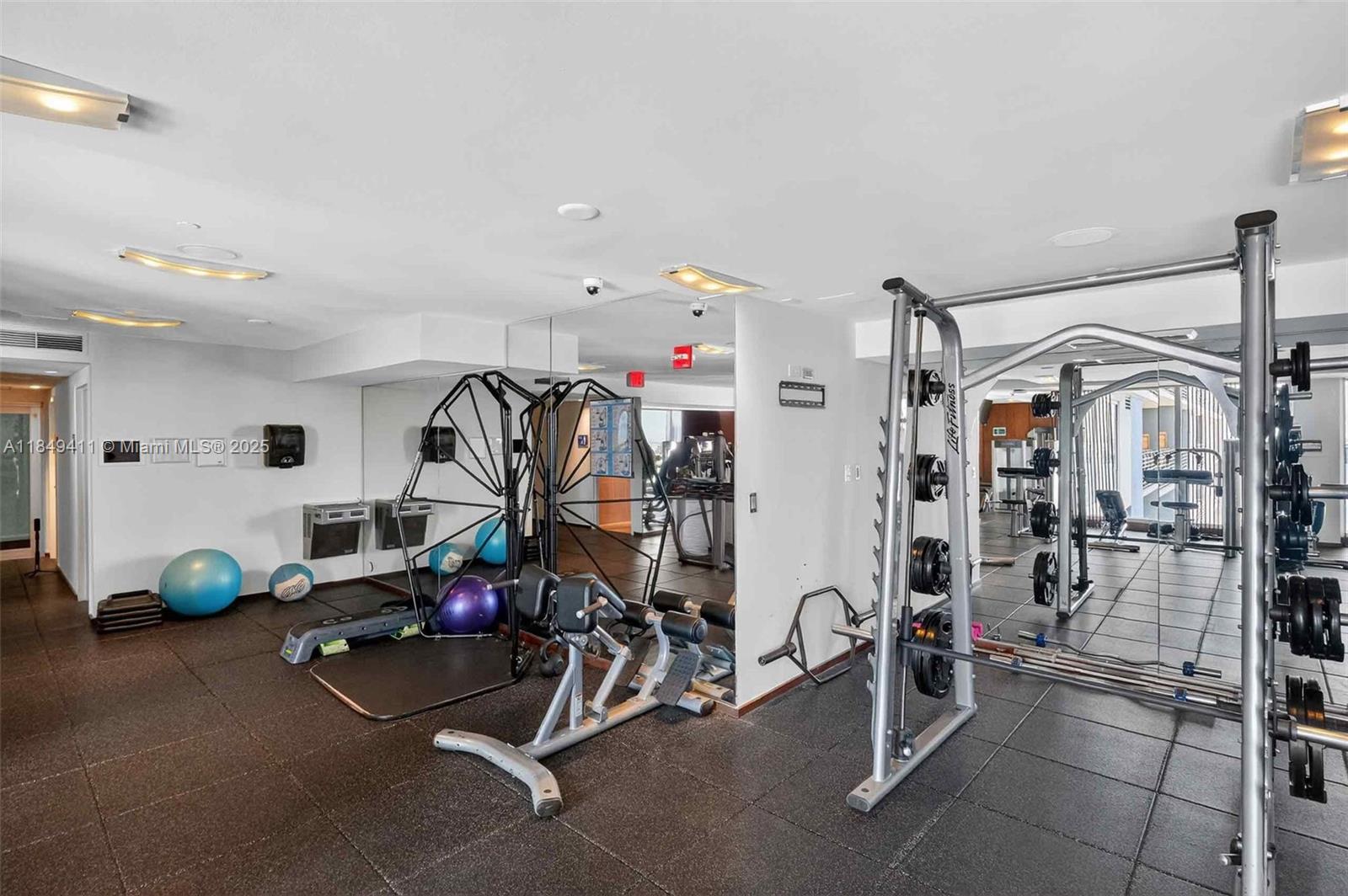 335 S Biscayne Blvd # 3501