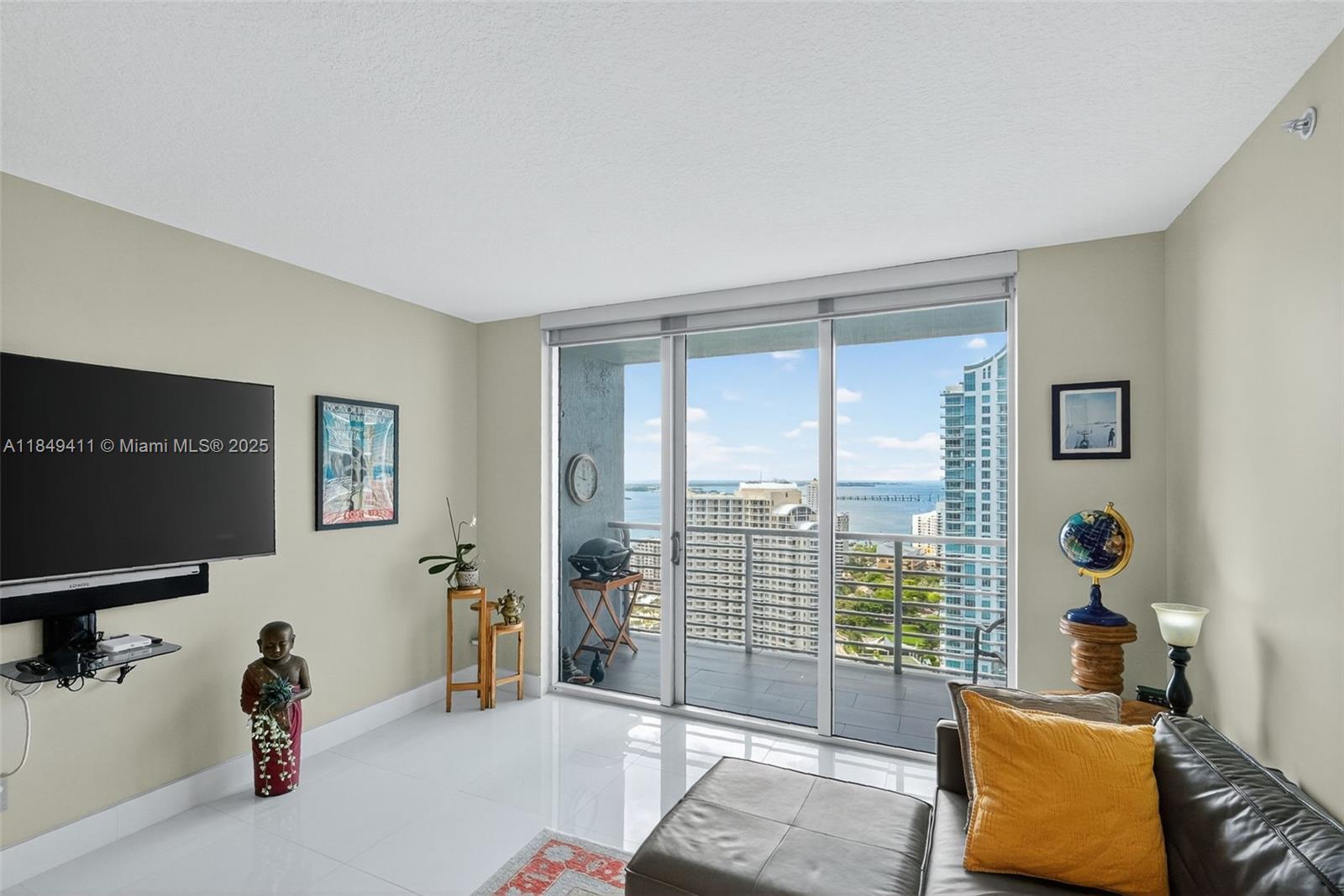 335 S Biscayne Blvd # 3501