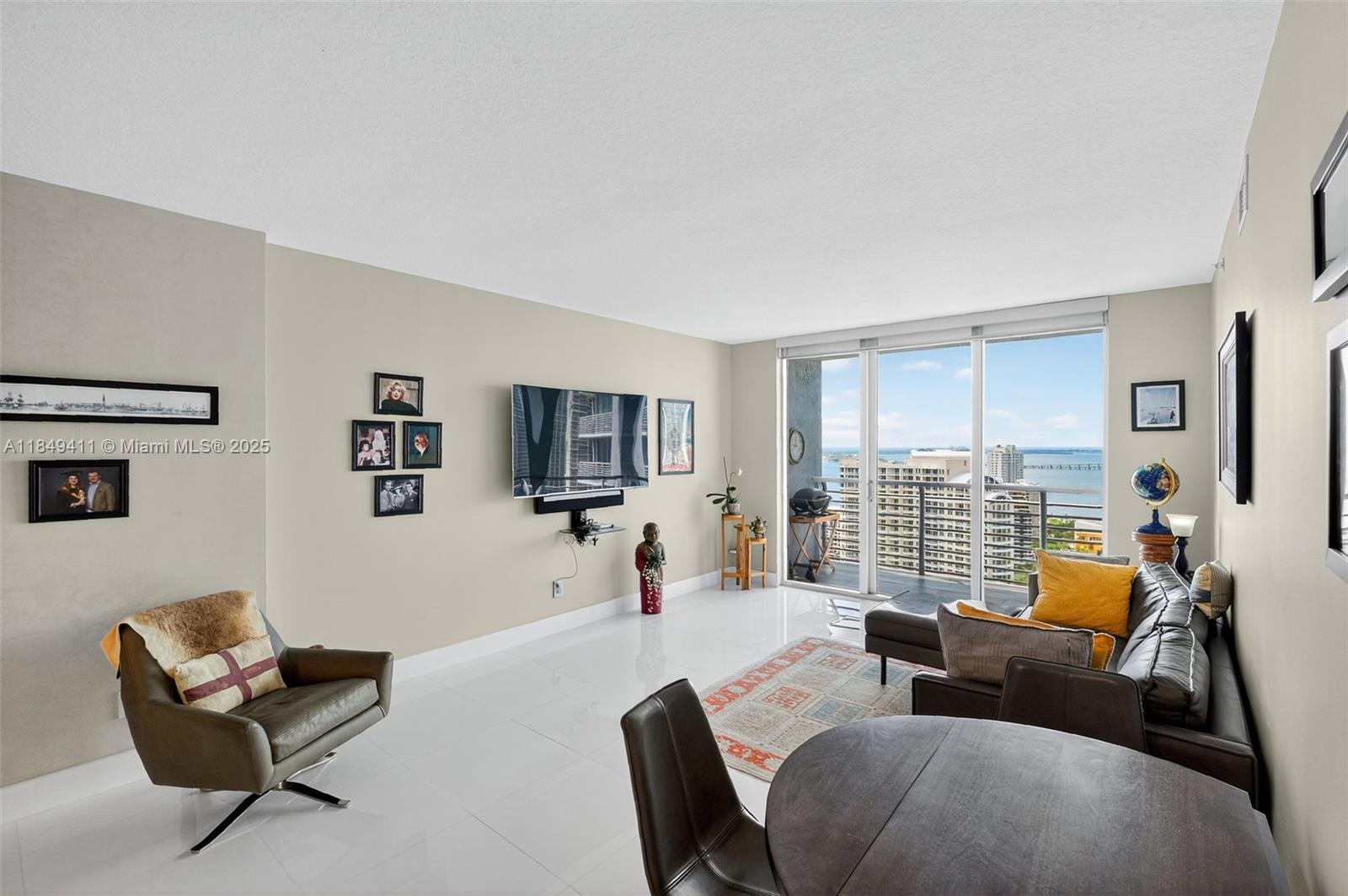 335 S Biscayne Blvd # 3501