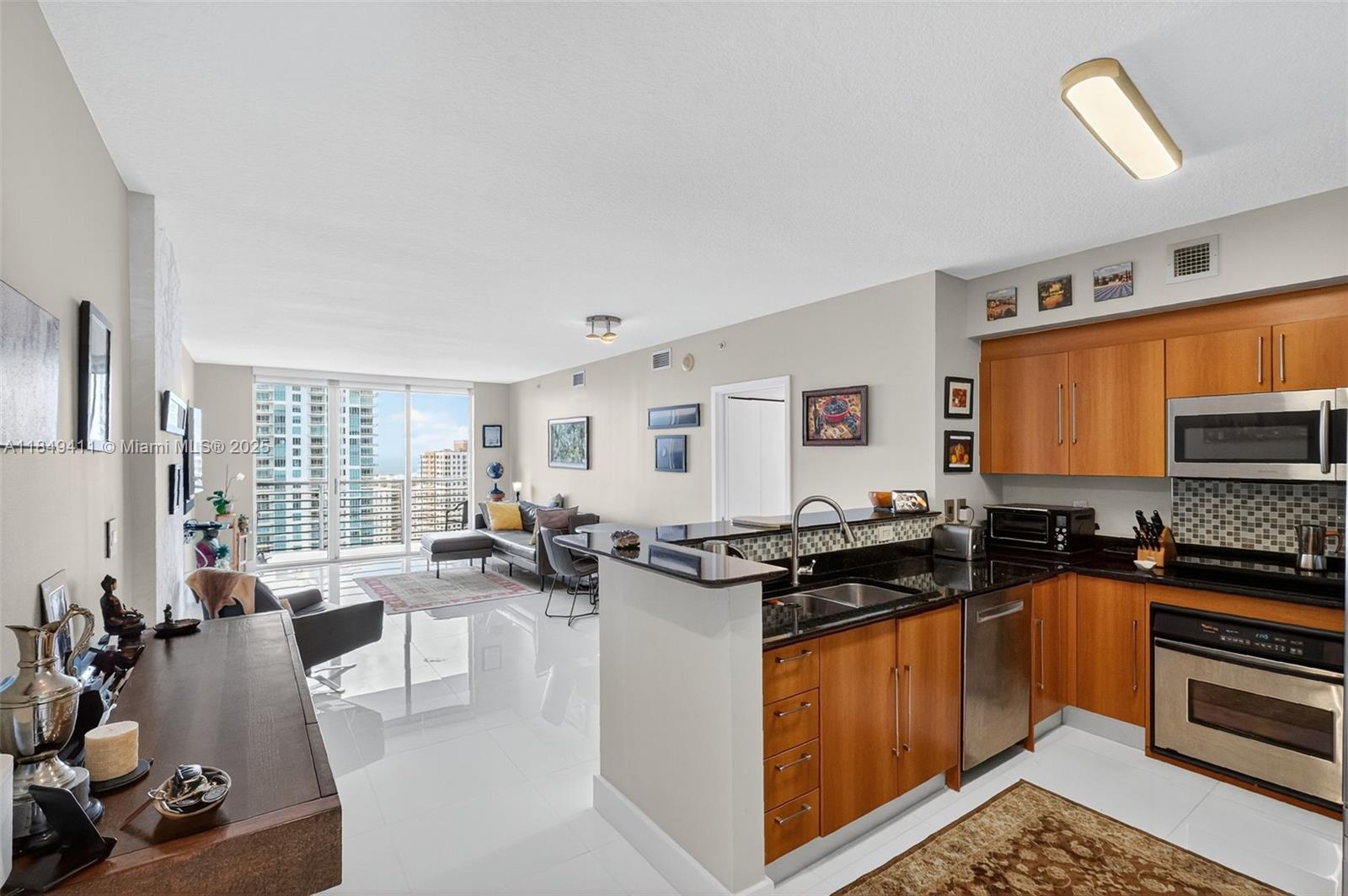 335 S Biscayne Blvd # 3501