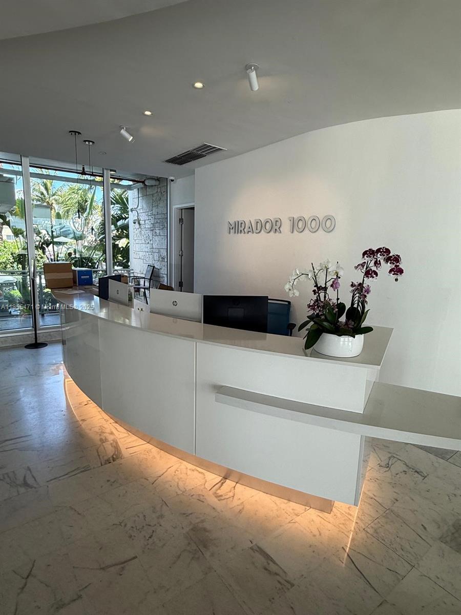 1000 West Ave # 828, Miami Beach Unit: 828
