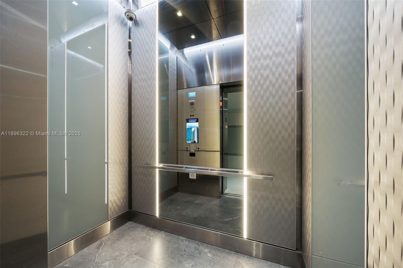 20379 W Country Club Dr # 731