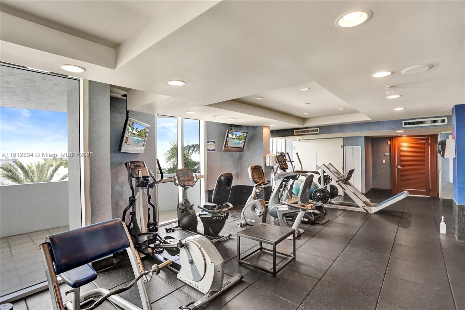 7910 Harbor Island Dr # 1201