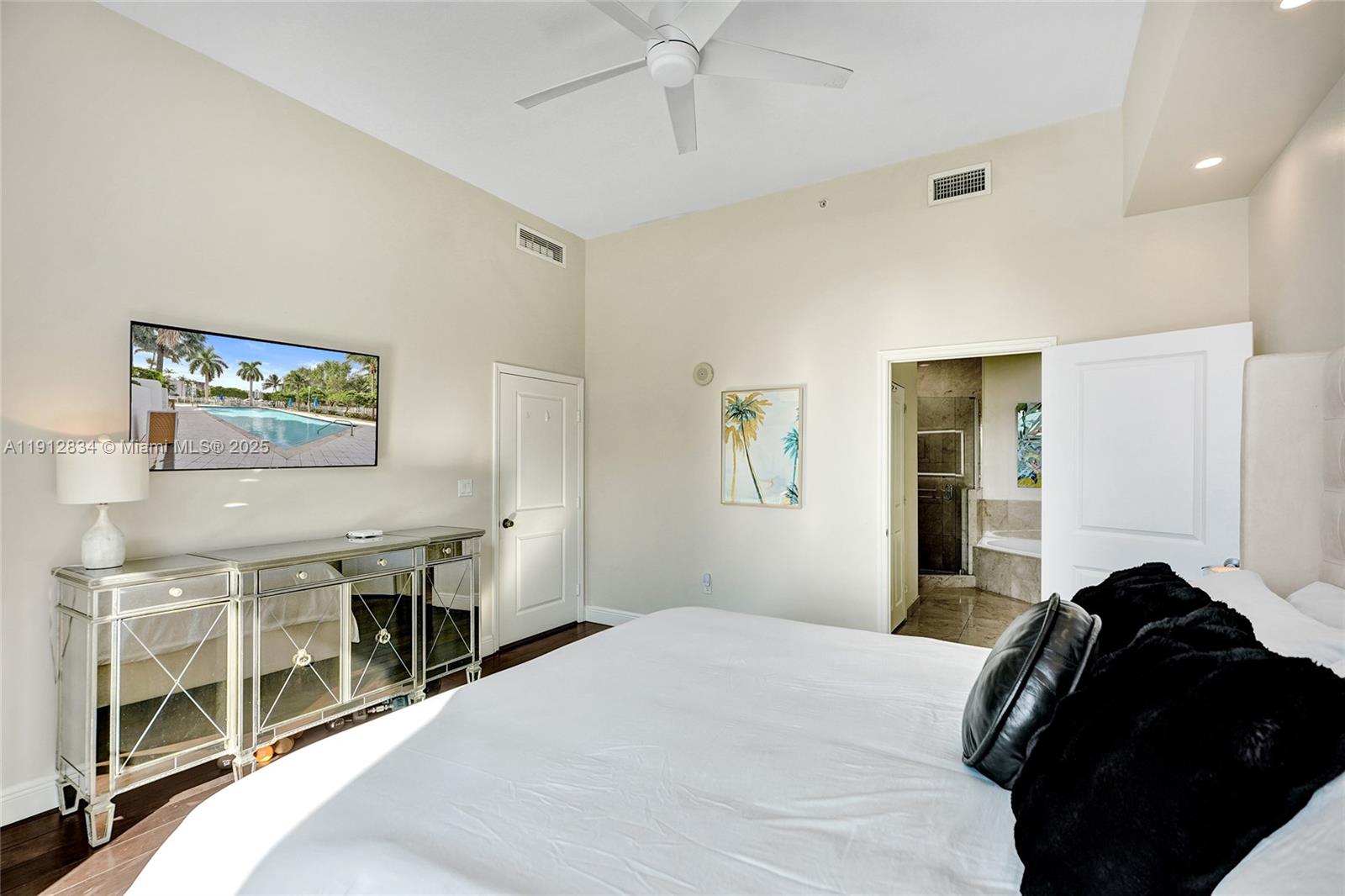 7910 Harbor Island Dr # 1201